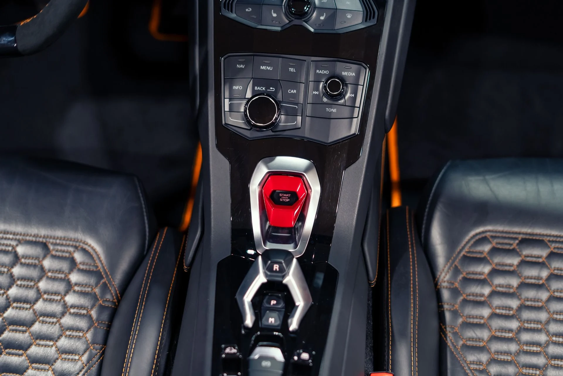 mph017_1099079182_Used_2017_Lamborghini_Huracan_LP_610_4_Spyder_1780761018_e00c285cfe