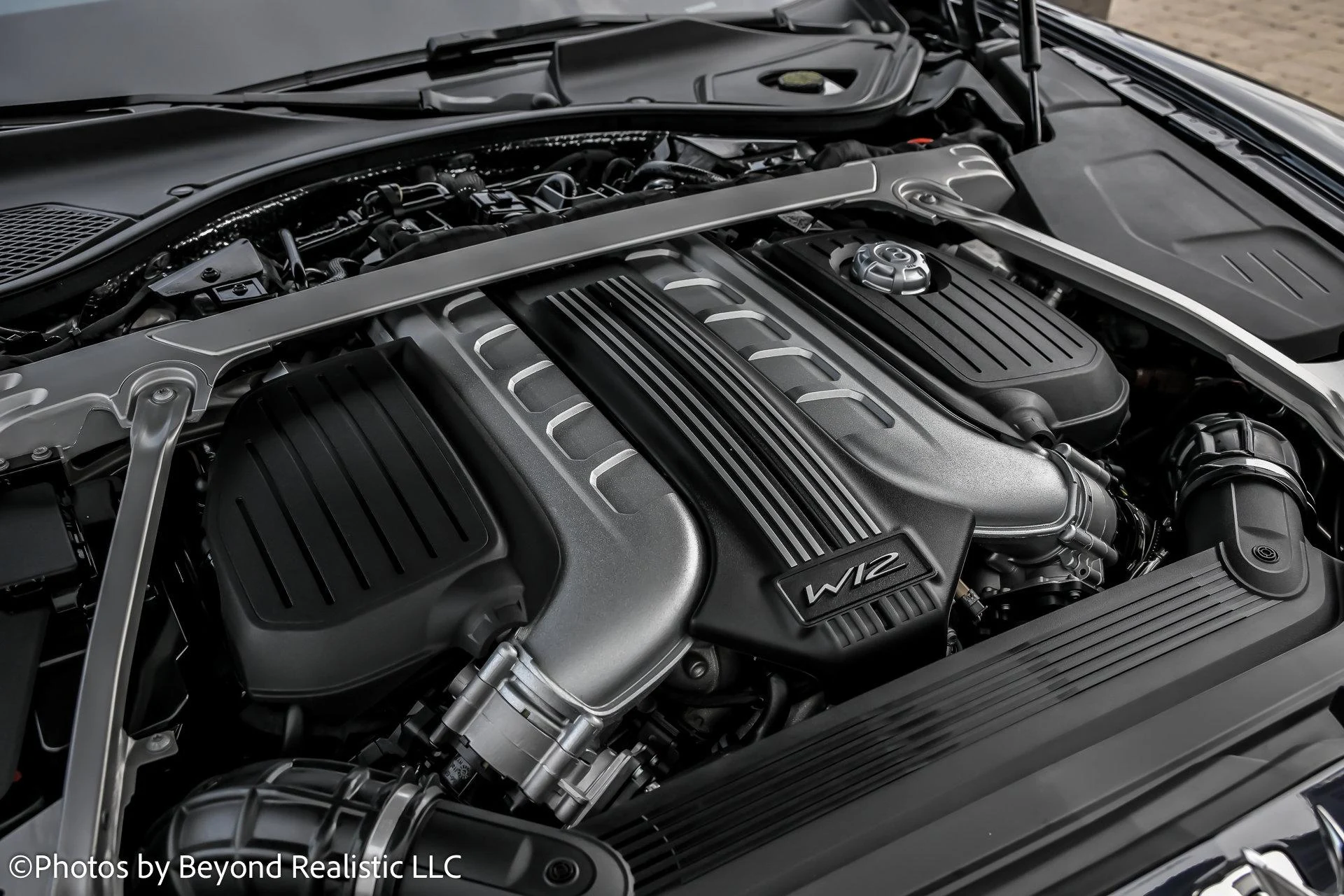 mph017_1101348518_Used_2022_Bentley_Flying_Spur_W12_1761810942_a59b3d8454