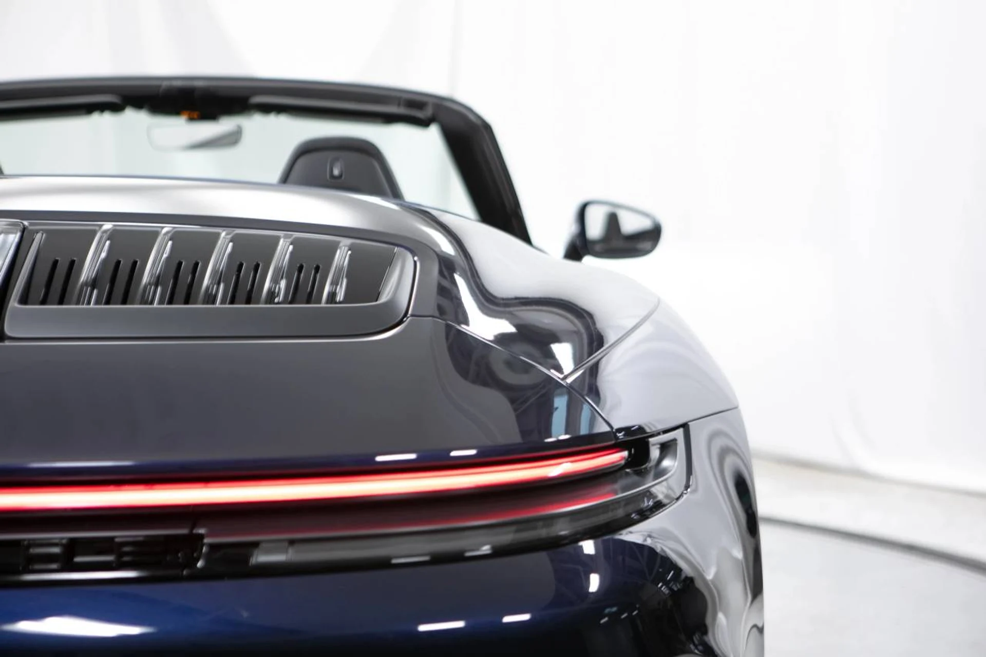 mph017_1105790625_50576642a64c89e45072941a794b2569x_aed0407b7d