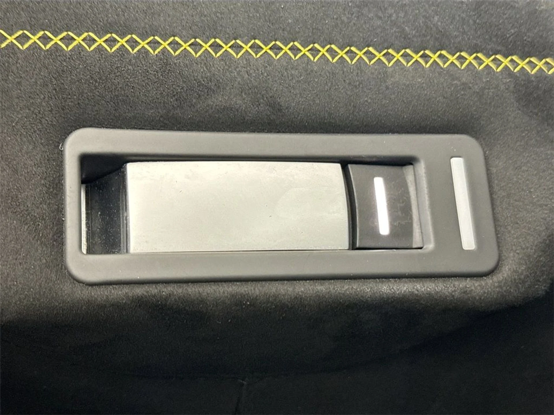 mph017_110777176_fb06385d1613740fd4f18e4abfe098b4_0e399343d5