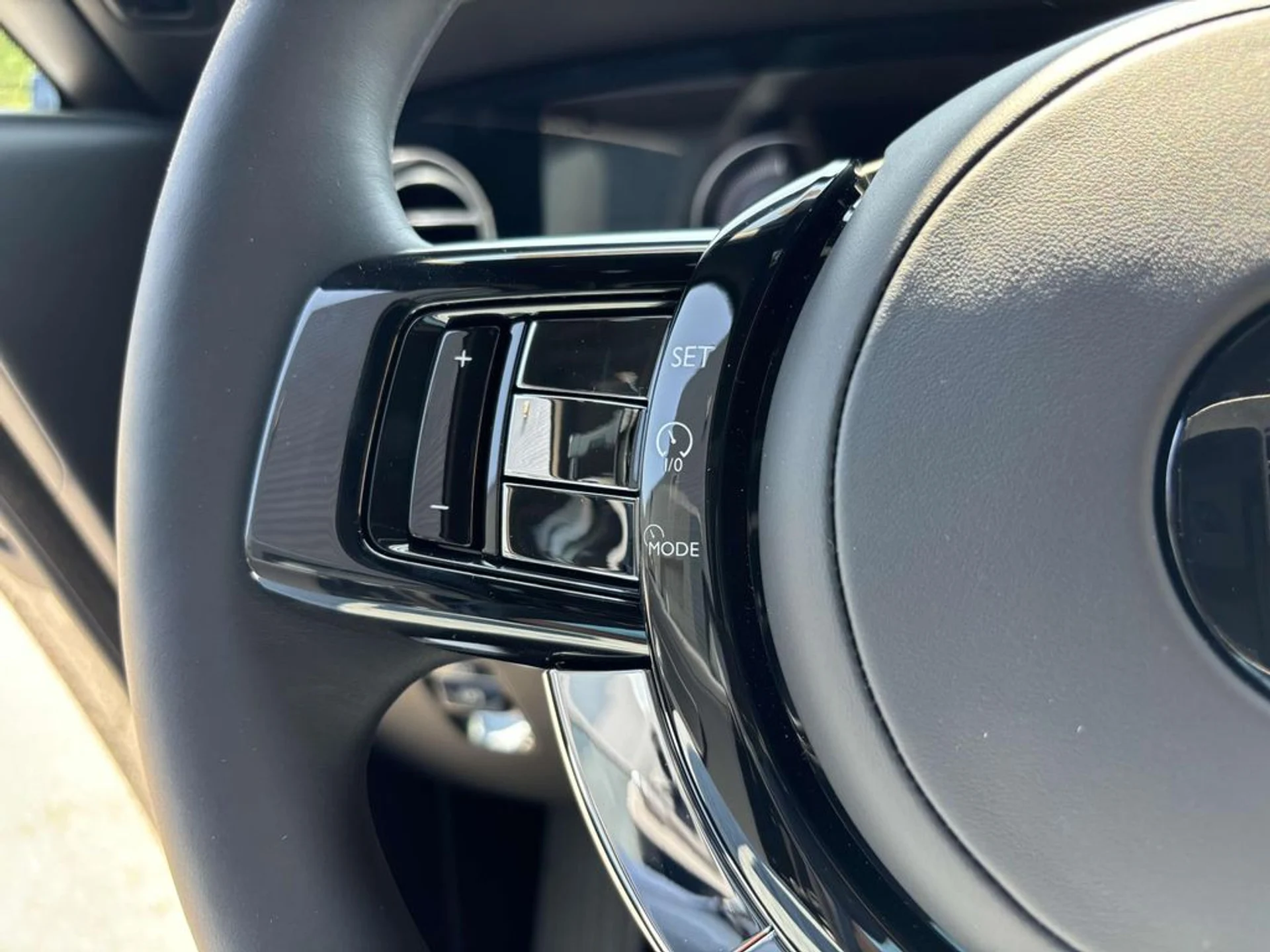 mph017_1110173155_d4544e205b99646b184dbf193388837ax_76f516ce56