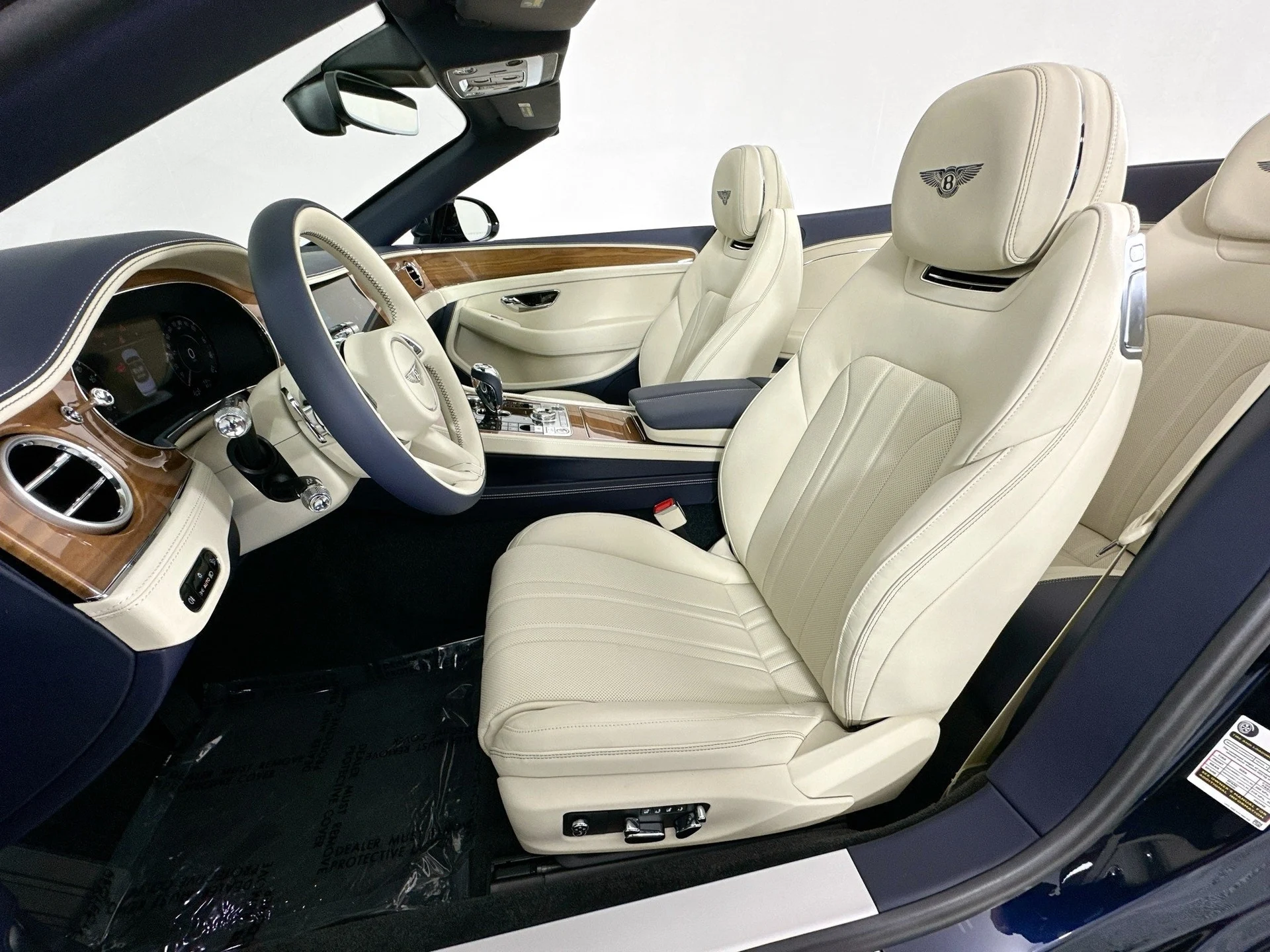 mph017_1111011592_18_f91de19c63