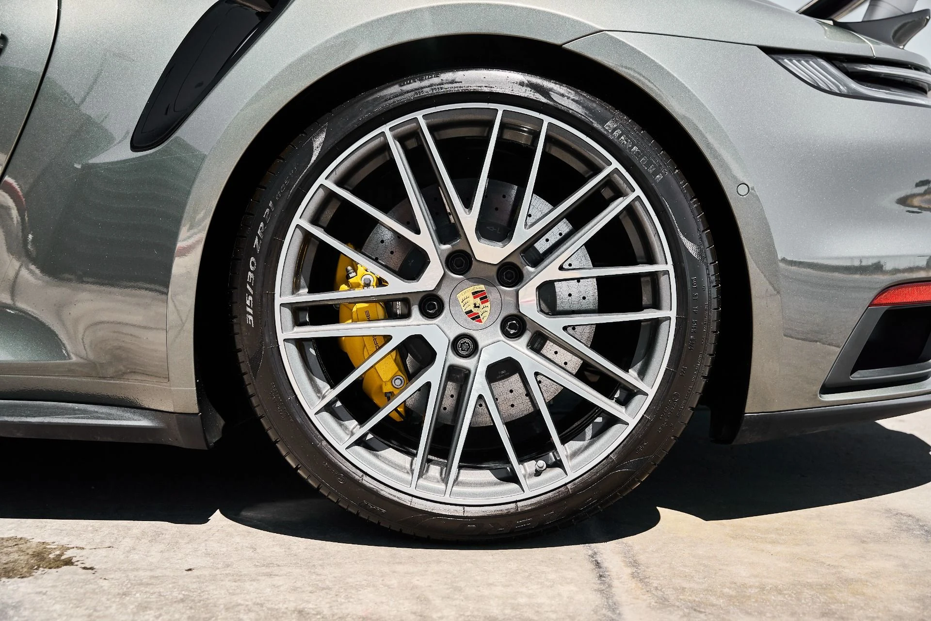 mph017_1112308314_Used_2023_Porsche_911_Turbo_S_1777011062_fc38876bd2