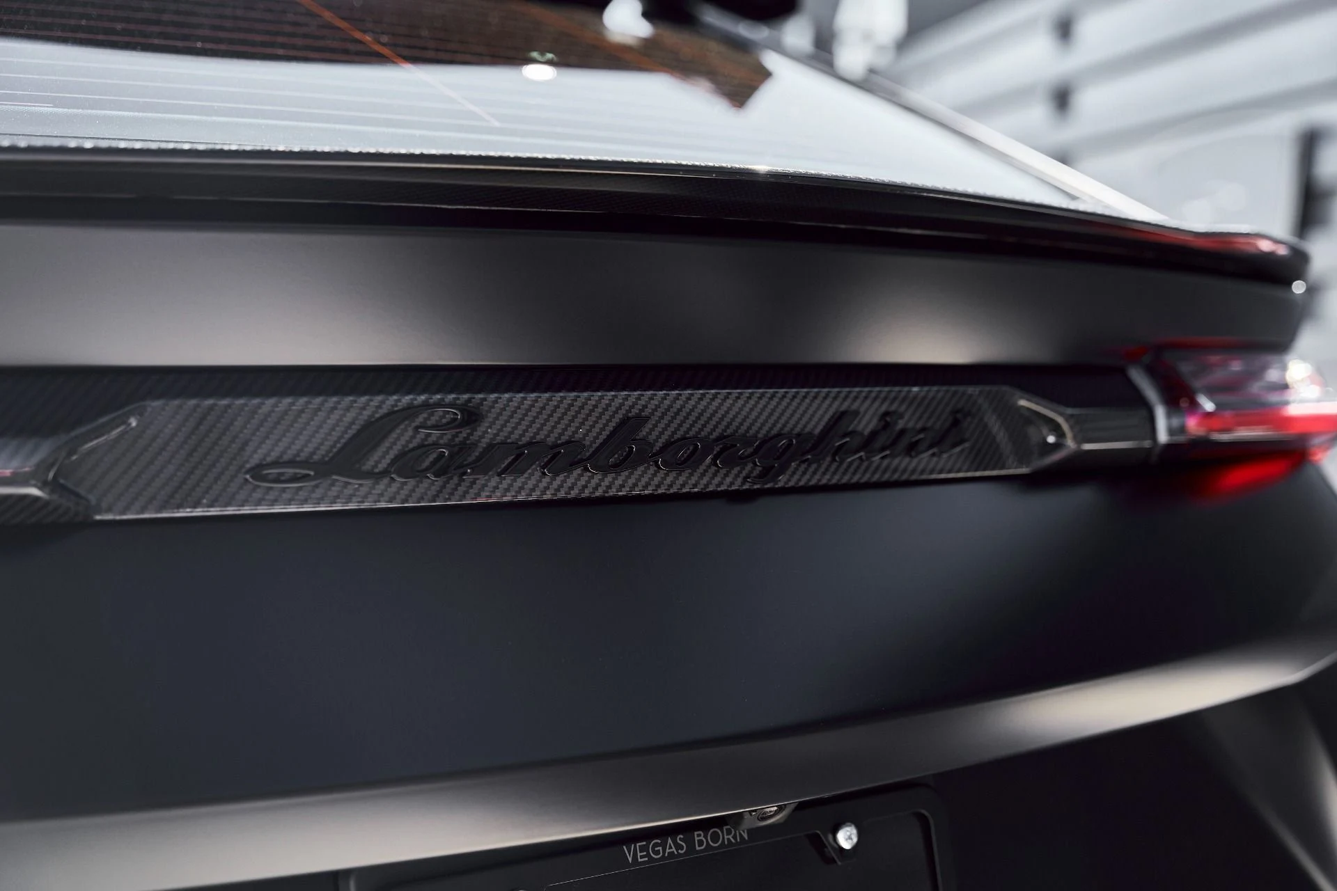 mph017_1115972360_Used_2024_Lamborghini_Urus_Performante_1773367083_724470cbd8