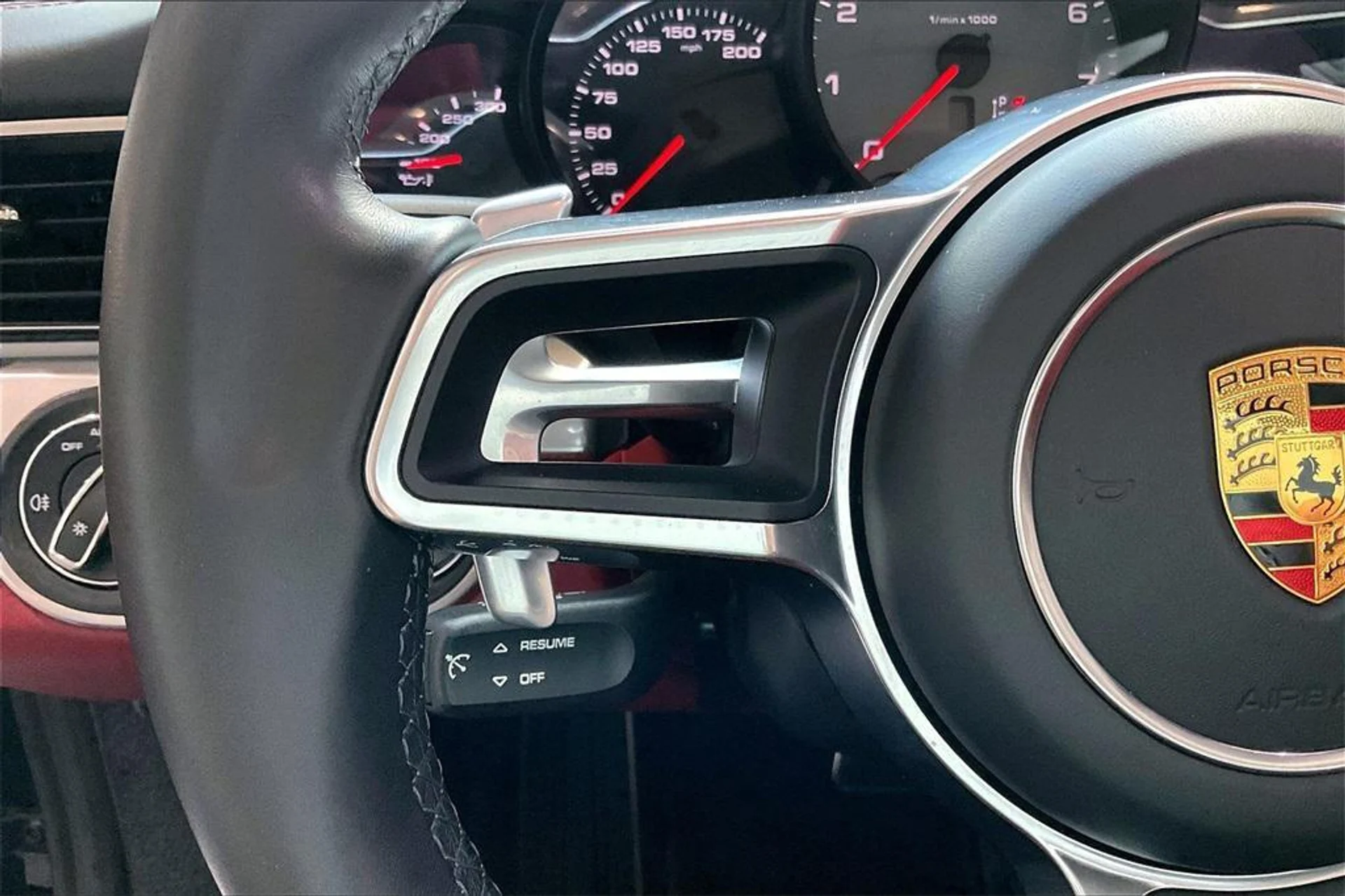 mph017_1128796739_fuvwzy_Uci6_IJT_Nn_S_Gy_F7p_d_T_Lc_bf278cf795