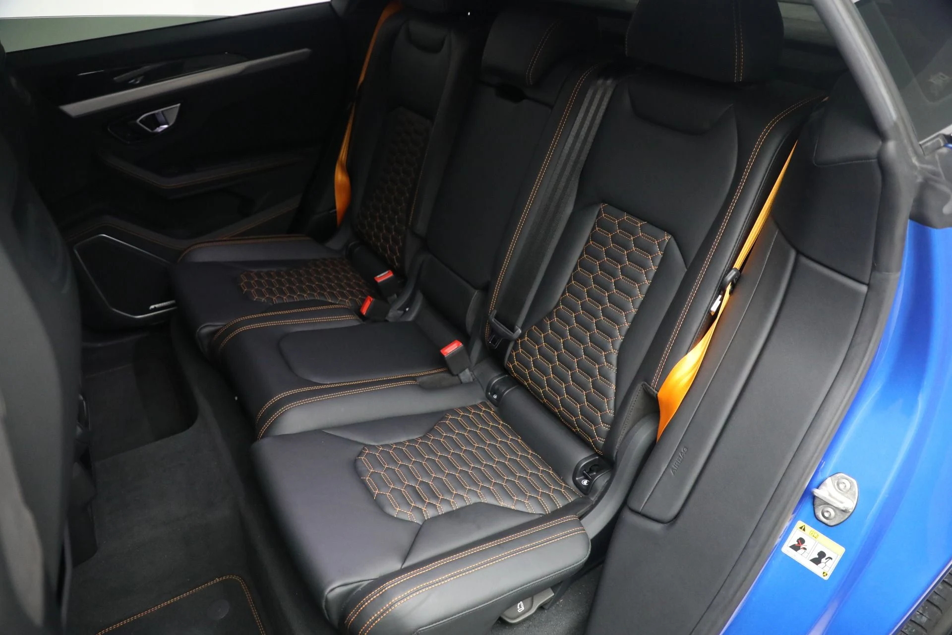 mph017_1130310456_Used_2024_Lamborghini_Urus_S_9703f3a412