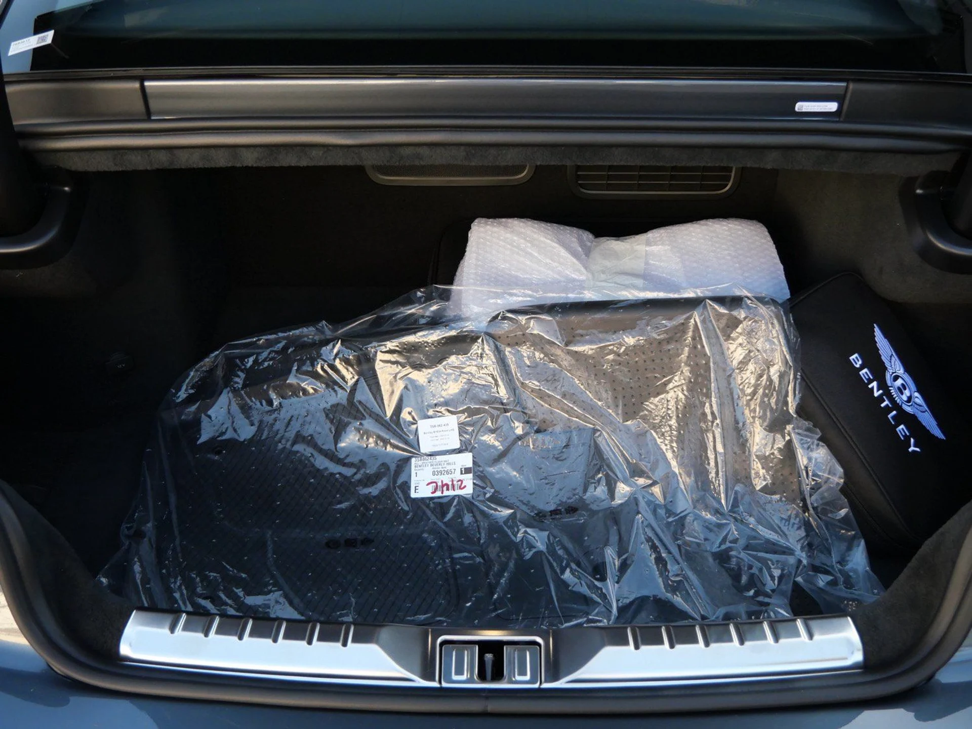 mph017_1139384487_f5924f6bd1d735ab6aeeda6dbbf012f6x_aea3657378