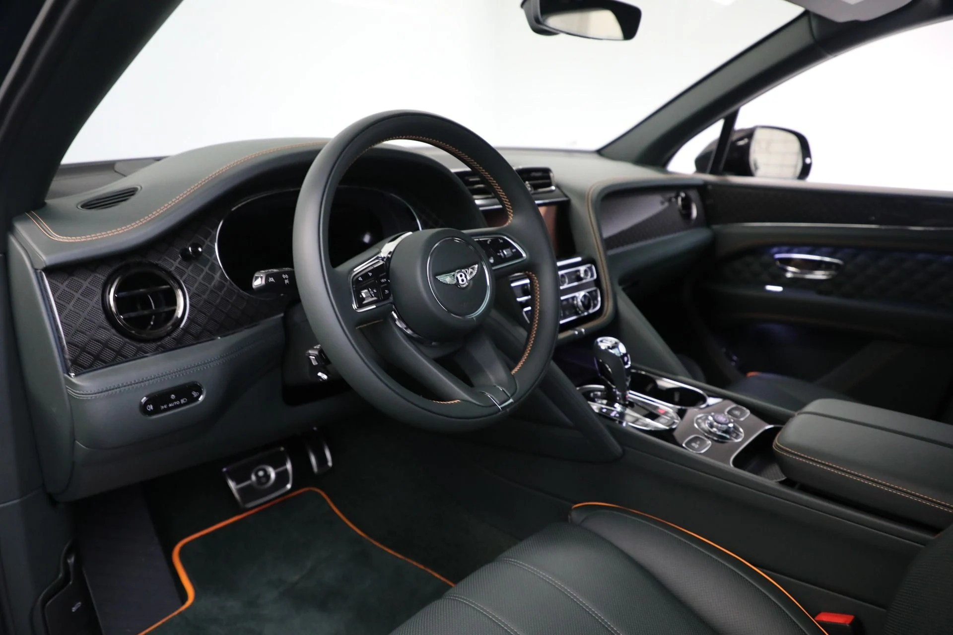 mph017_1141637817_New_2025_Bentley_Bentayga_S_Black_Edition_b7e4430a36