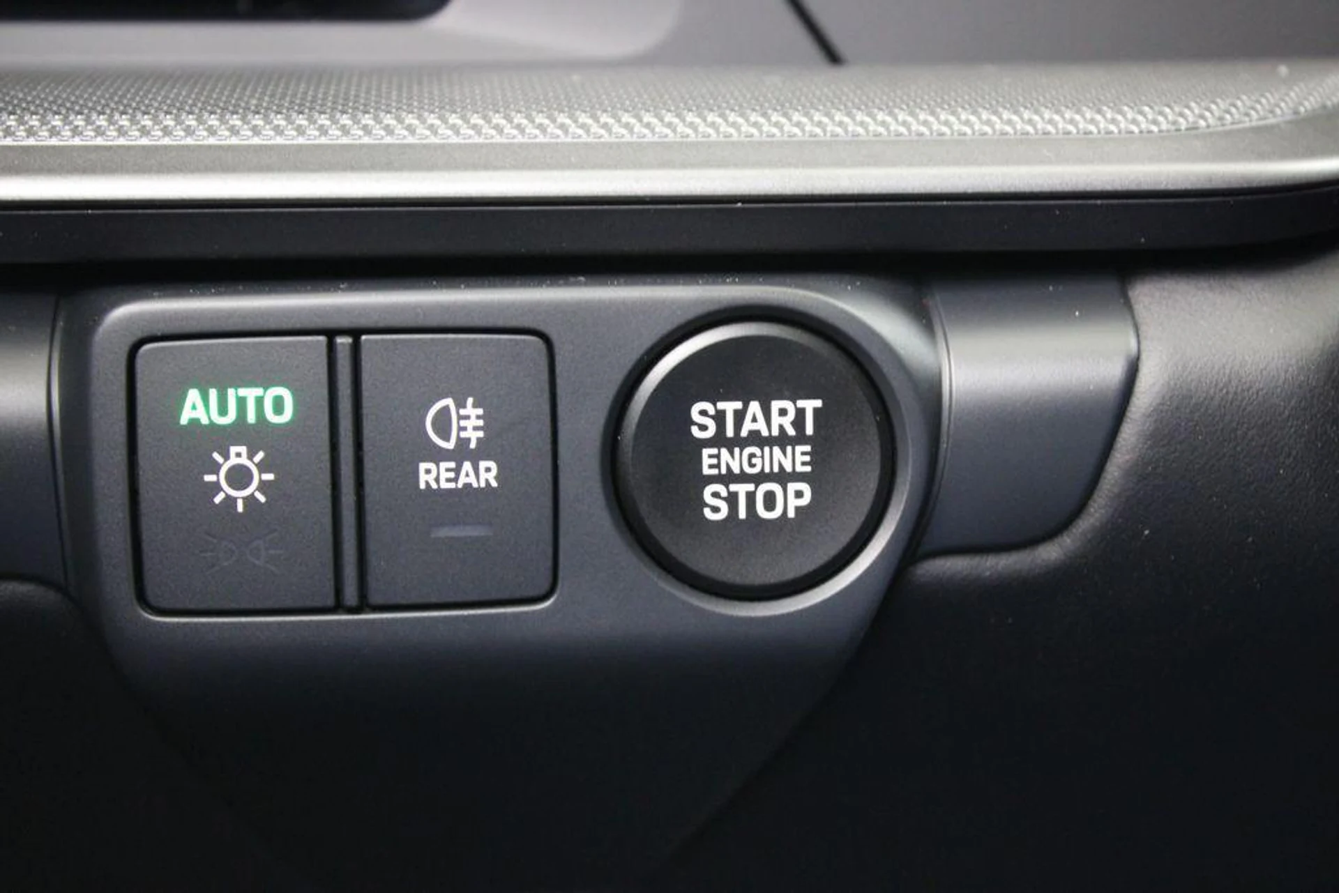 mph017_1144696053_L8_G1_Fv_Cc_Eq3akwv_U_V17xh_YP_Wg_I_2f6638a3a6