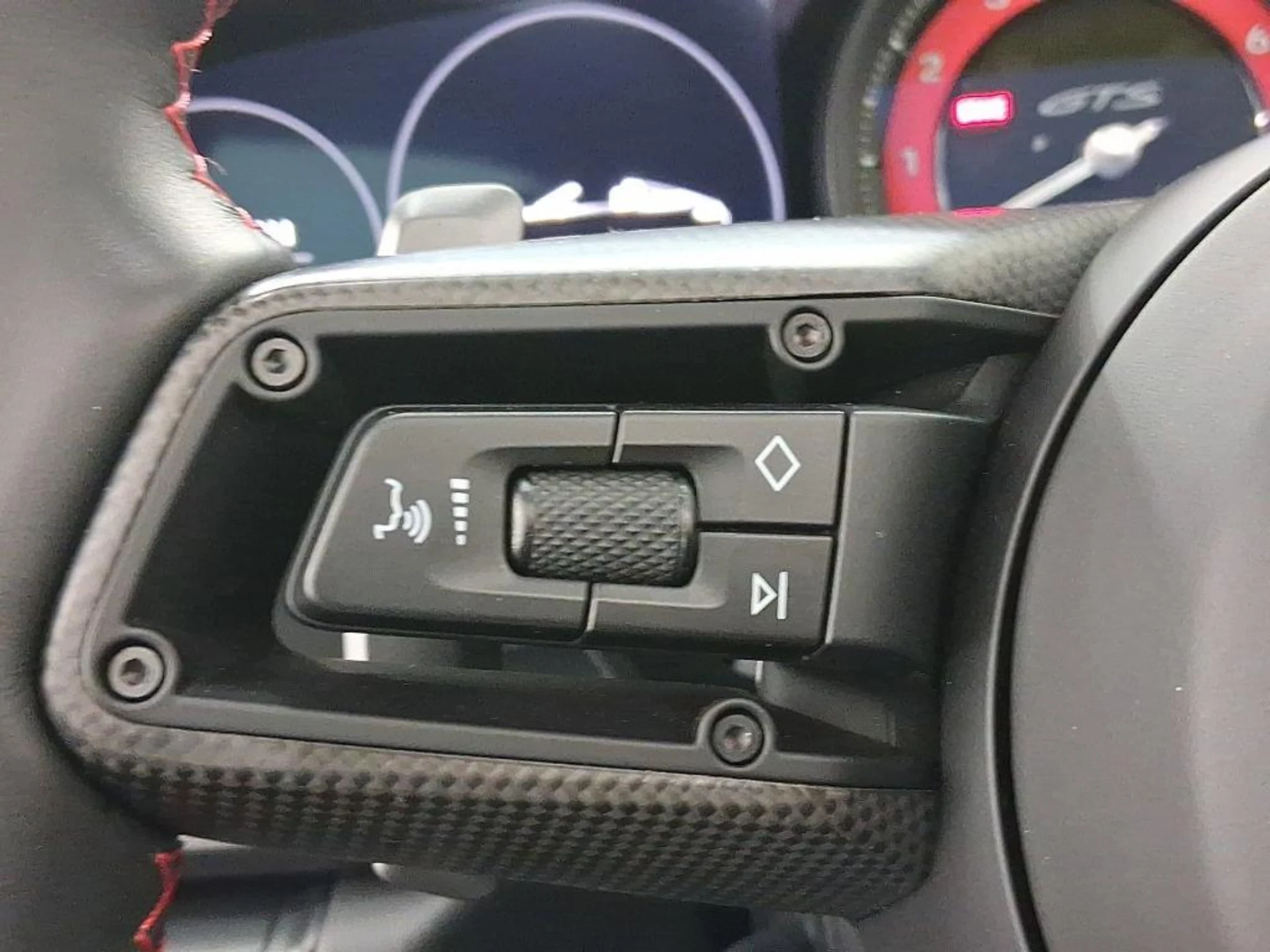 mph017_1147146412_SW_4wdv_L9x_DBVA_Vxp_Ov_LC_Gyvir6w_8c918f66d1