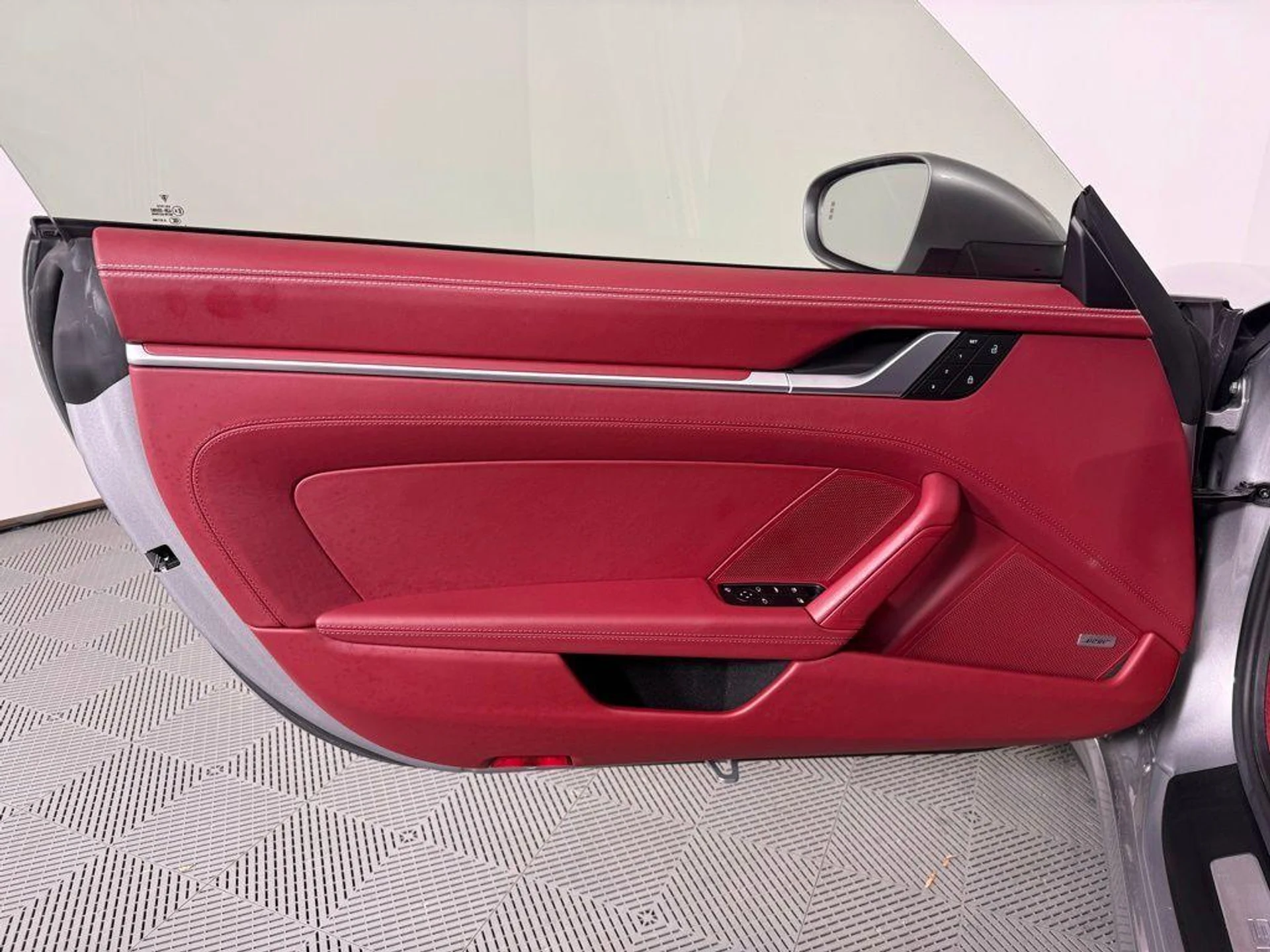 mph017_1147160432_n_NL_Lz_Lai9_c_X_Mhjob_AB_403_Qb40_0dd501ae79