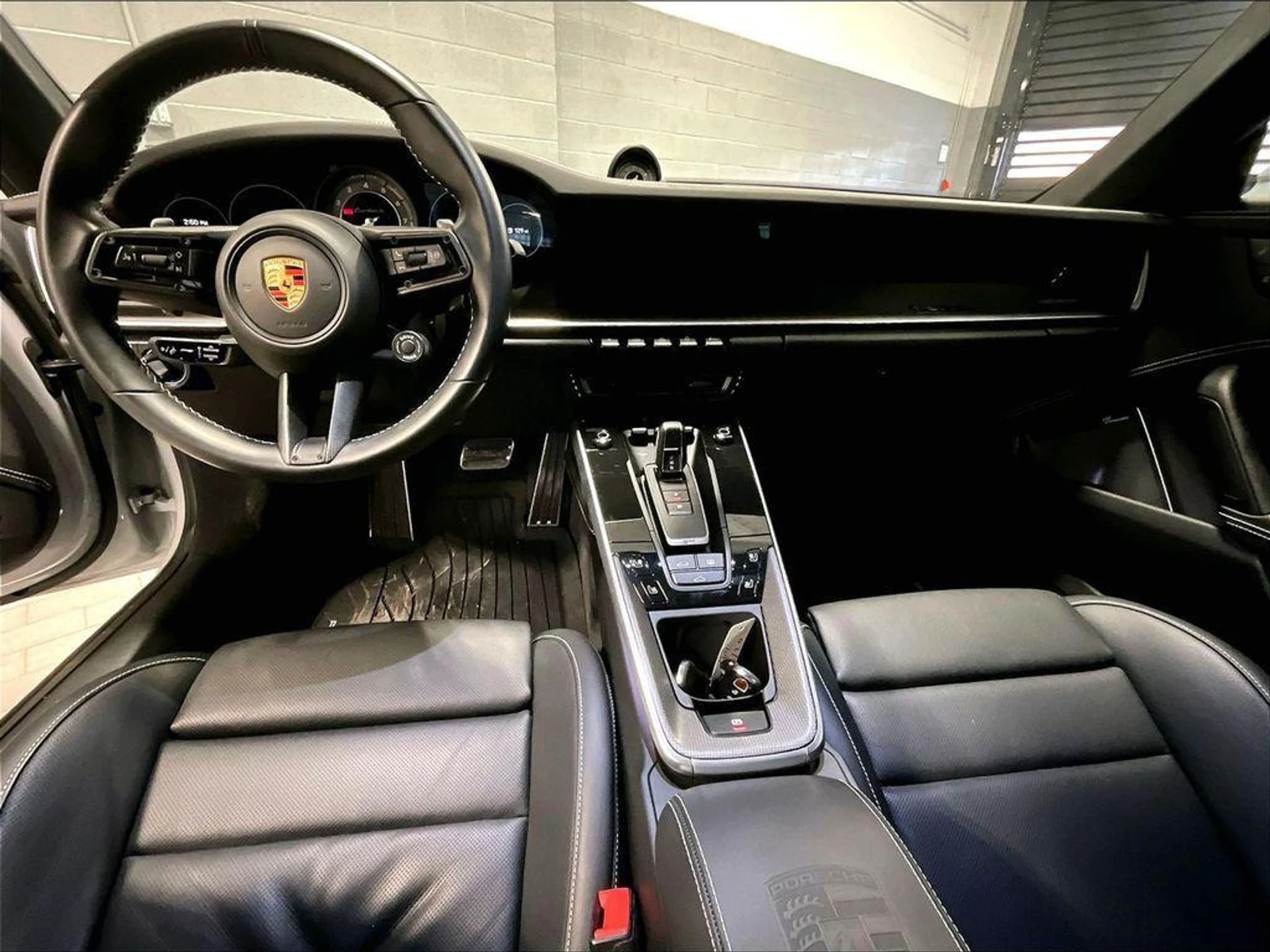 mph017_1154773970_L_Hm_Z_Gl_Qr_C_Et_Oa7_Rno_Vo_Sa9_Rg_Sw_6d7179a0ab