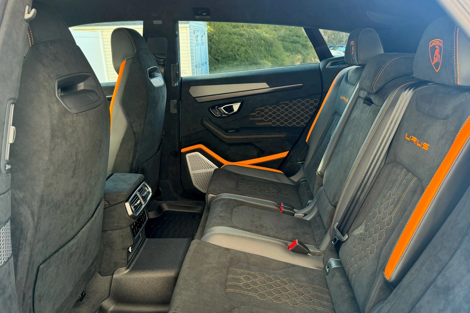 mph017_117121413_Used_2024_Lamborghini_Urus_Performante_1741002774_85d2a3883c