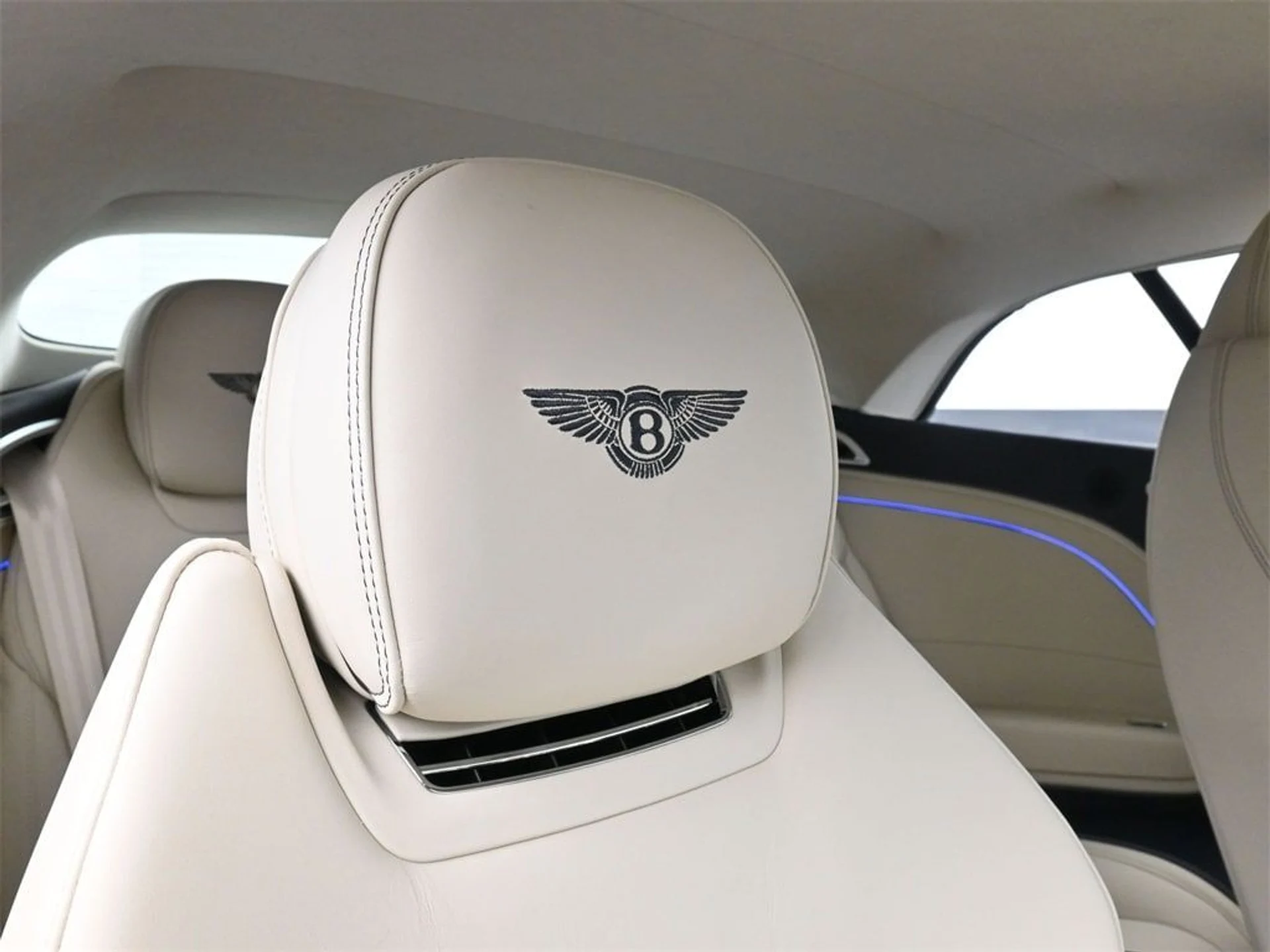 mph017_1174765226_ebd15ccb19b20be54caee3e74d377ff9x_9137d7bb05