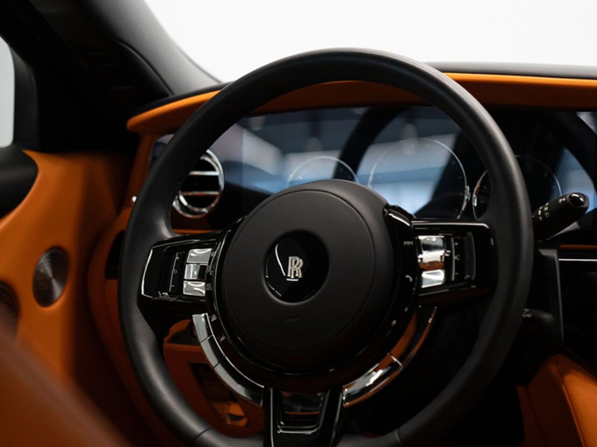 mph017_1175603821_rolls_royce_ghost_2021_jpg_v_1754355020_932c33aa32