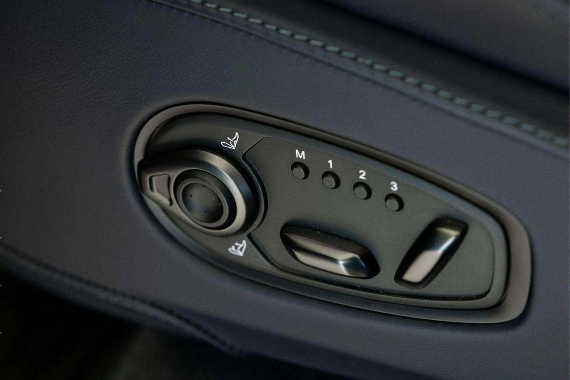 mph017_1176568836_g_Zf_2wu_Dups_Qw7j1_q_P_Lf_P3_W9m8_0fb6e06fed