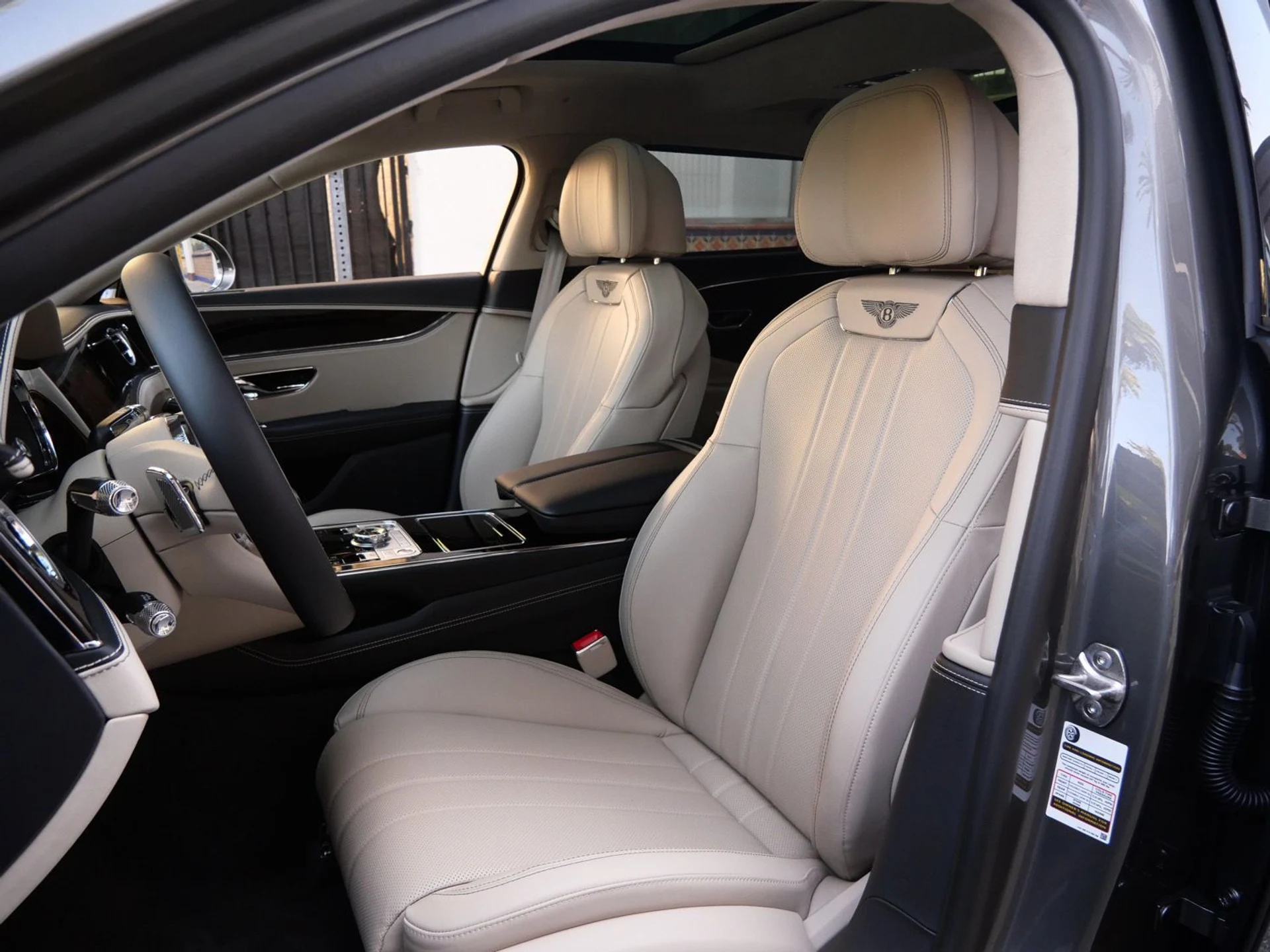 mph017_1176678288_24513c97f2b081b92310bea2650080fdx_33ea5a9093