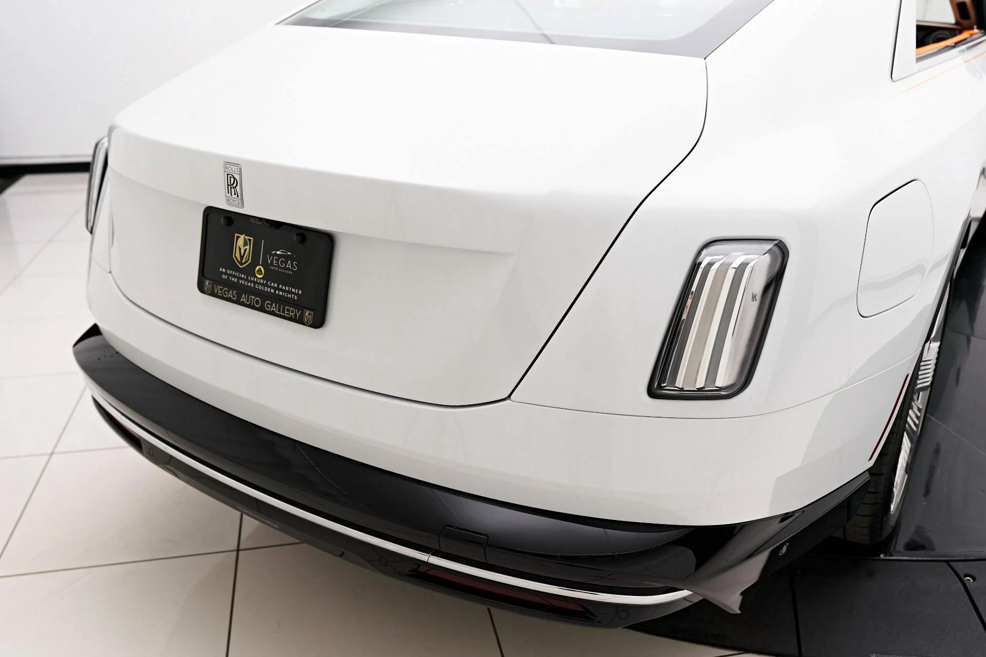 mph017_1178120308_Used_2024_Rolls_Royce_Spectre_1709577126_13adcbd1d8