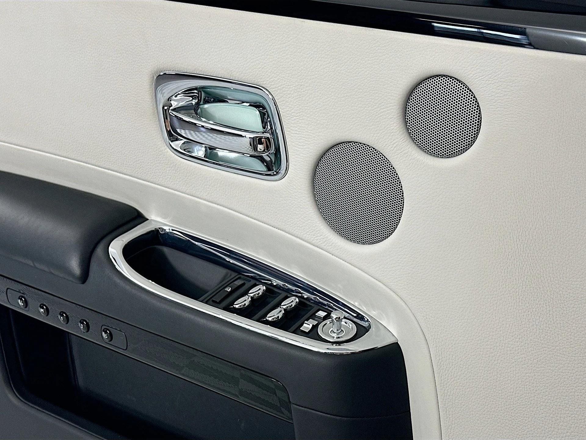 mph017_1185516587_18_d919157b15