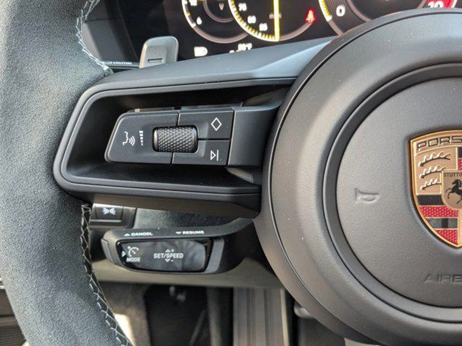 mph017_1187425380_wr_Vn_KWLXAO_87_Z5o_COP_4brzr_Vcx_M_9fa522b451