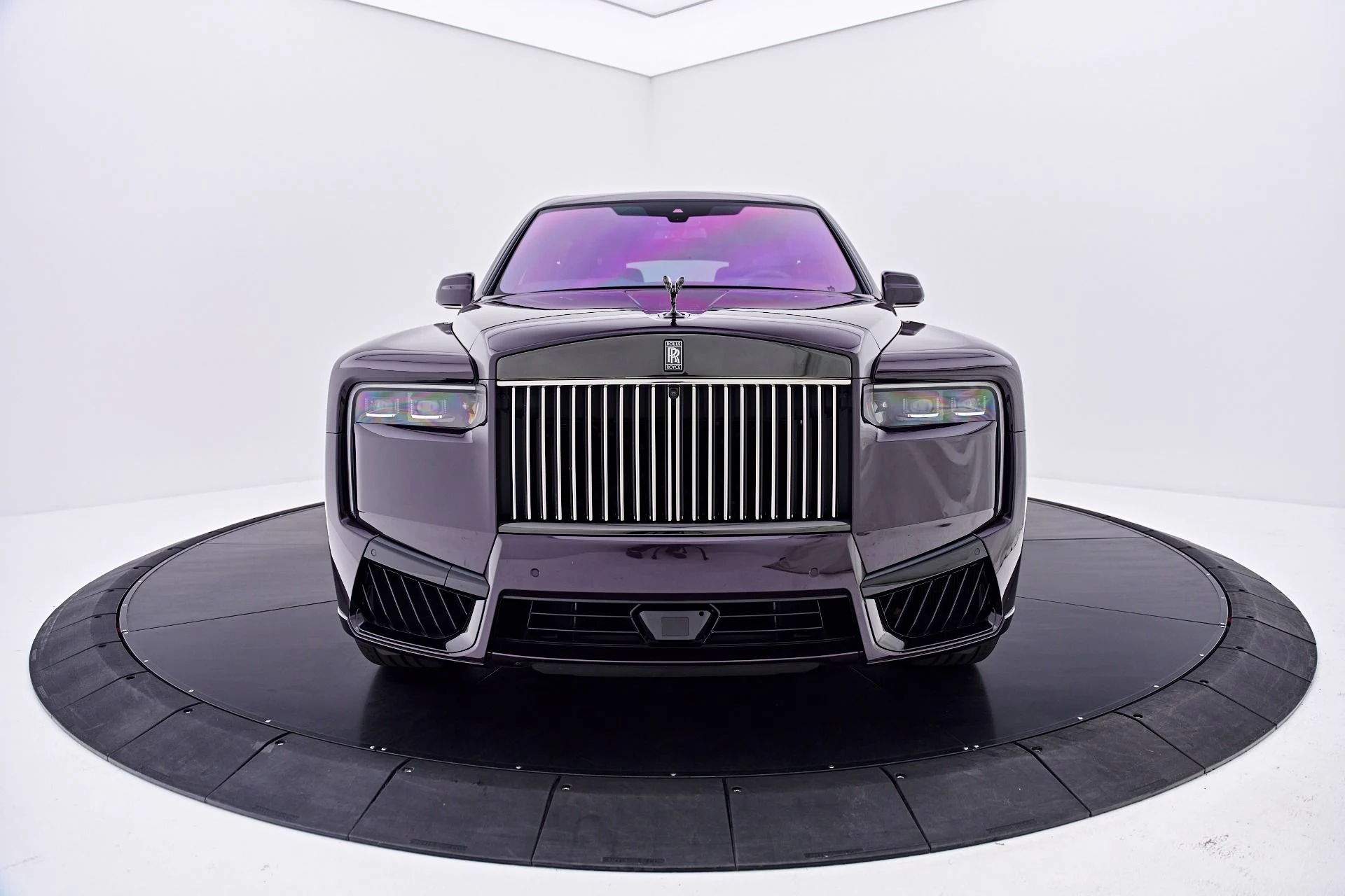 mph017_1190372449_Used_2025_Rolls_Royce_Cullinan_Black_Badge_1788368871_2be07bd9ec