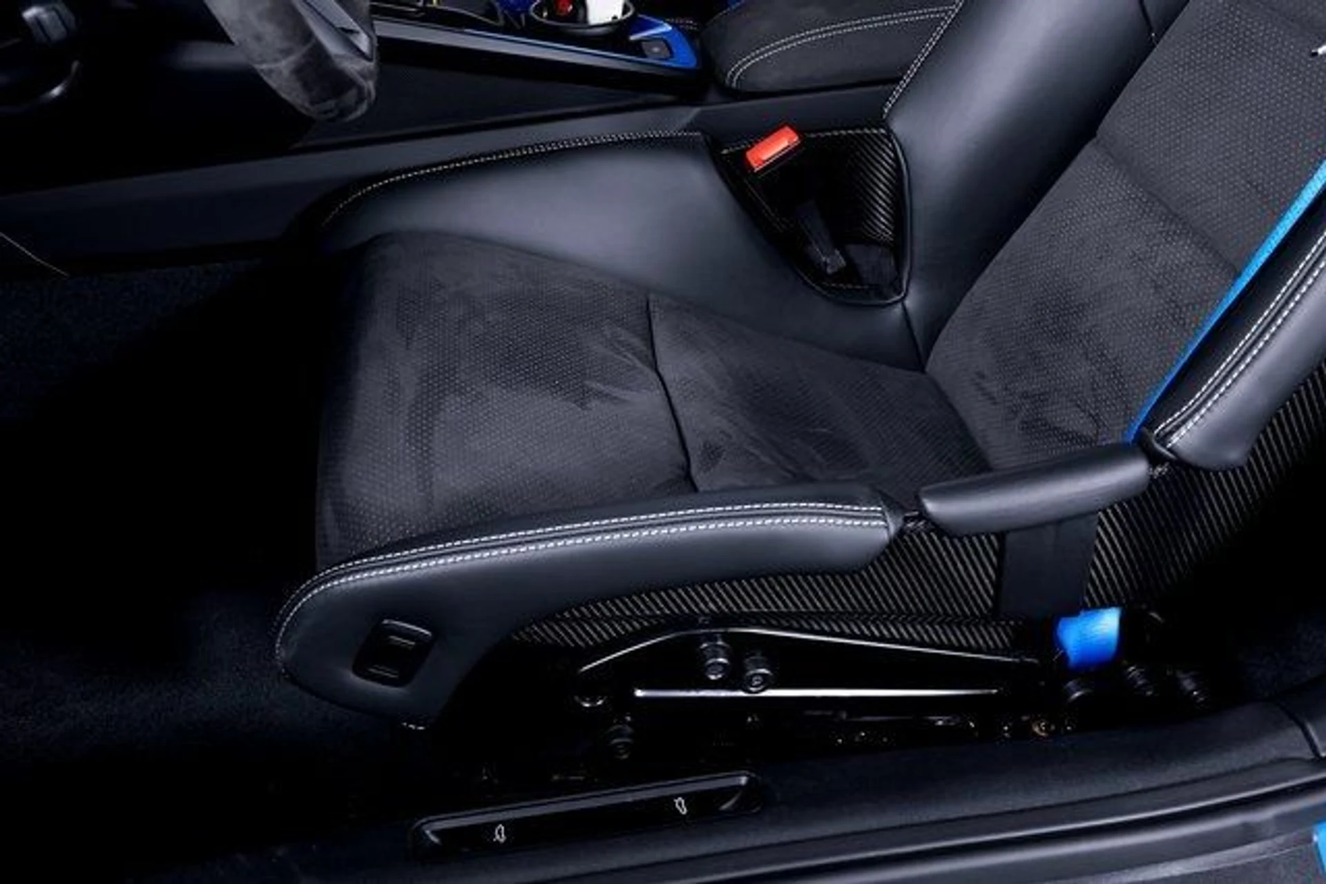 mph017_1192105041_1ae00bd07109bd93f20e81c1f1c86c01x_d21ab9e699