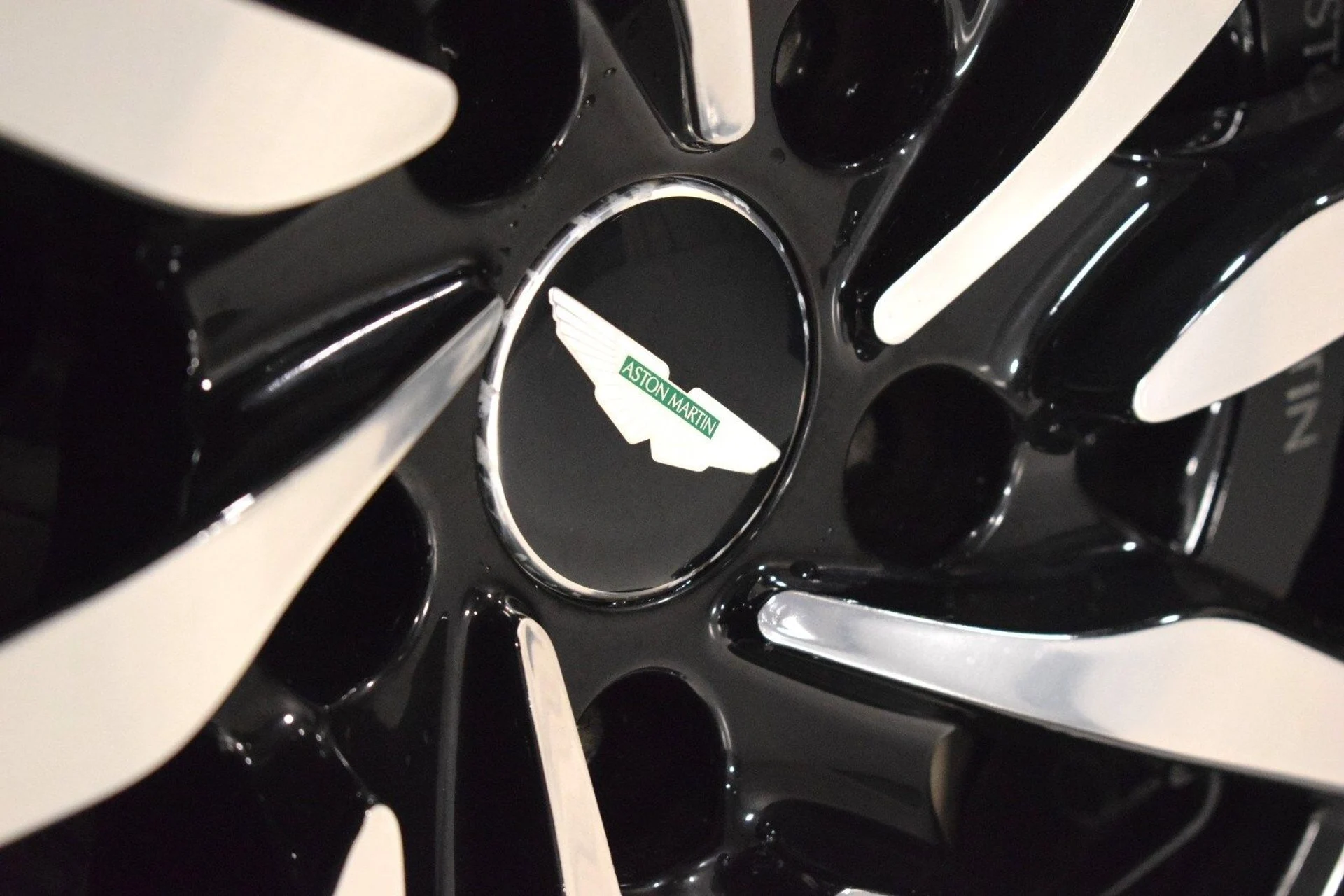 mph017_1194801125_11a3aaed35e92829c746e47b36015bb6x_5c06c5d217