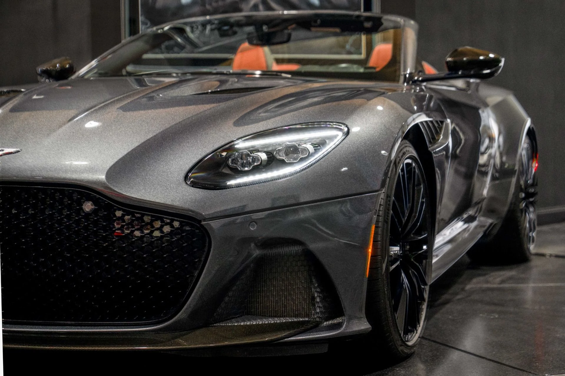 mph017_1197296542_Used_2020_Aston_Martin_DBS_Superleggera_1767994739_4fc027df6d