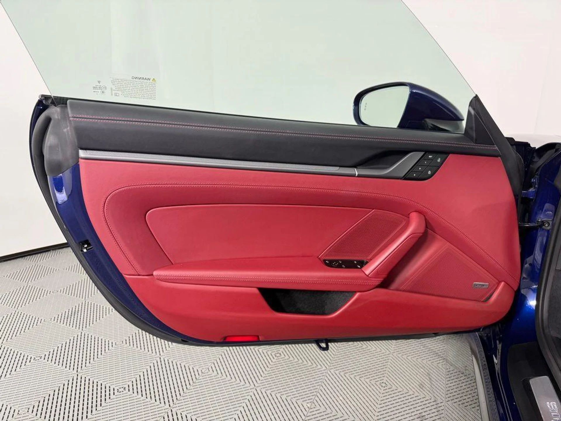 mph017_1198039313_U_Hu_DDP_Cow_LYMT_08_V_Uw_F_Vb_h_DK_A_0638fb256f