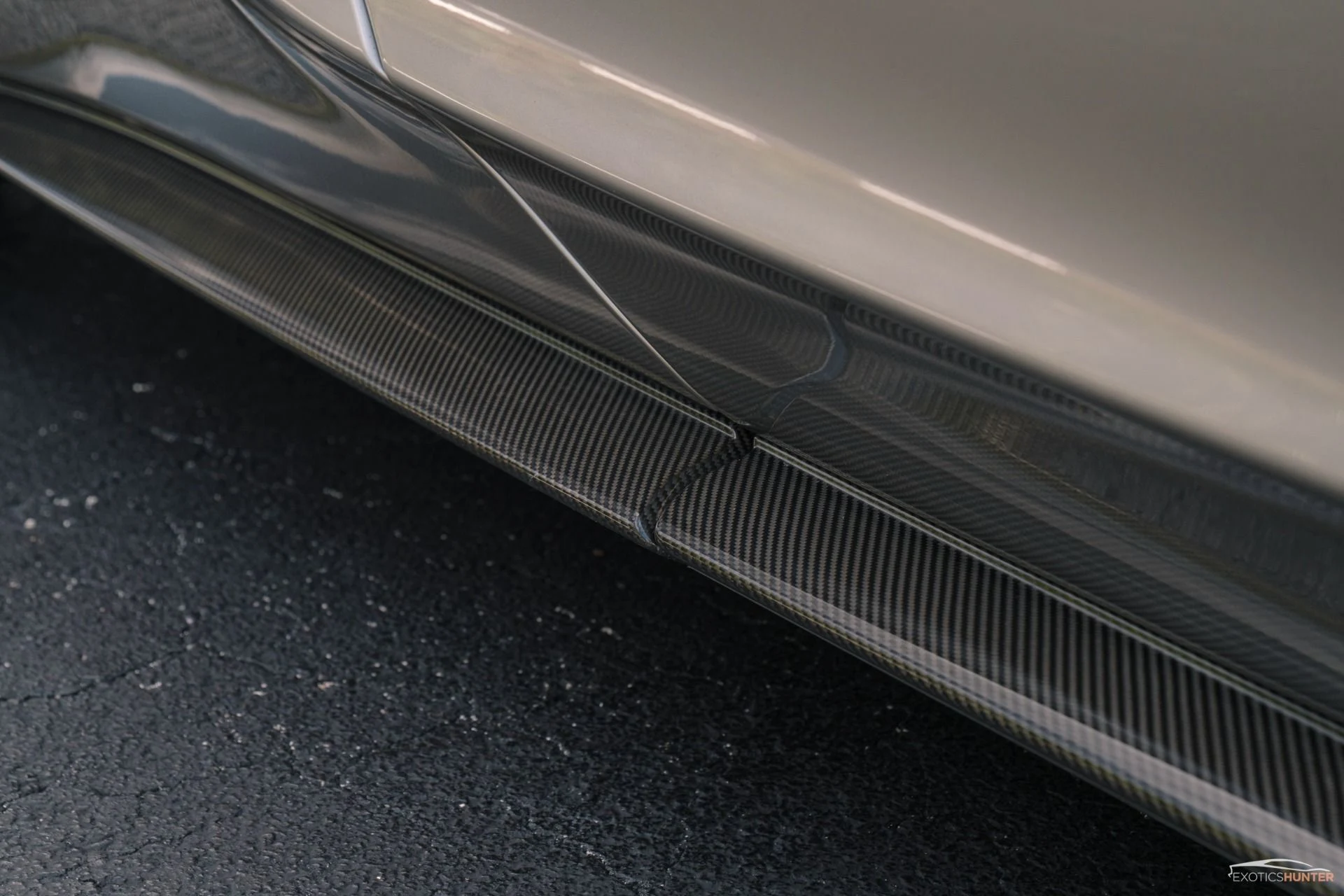 mph017_1198578971_Used_2016_Mc_Laren_570_S_in_Blade_Silver_w_Exterior_Carbon_1761343757_24d65daa3b