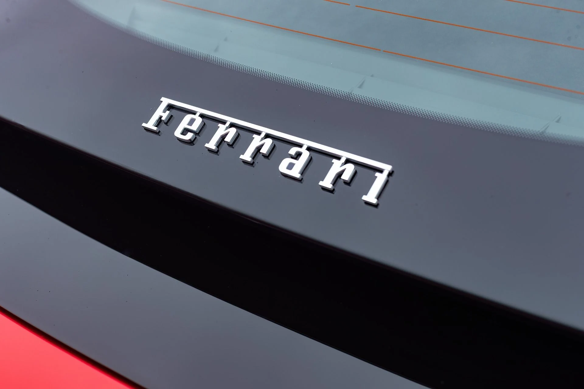 mph017_1201702656_Used_2020_Ferrari_812_Superfast_1765217828_e97b27fb4b