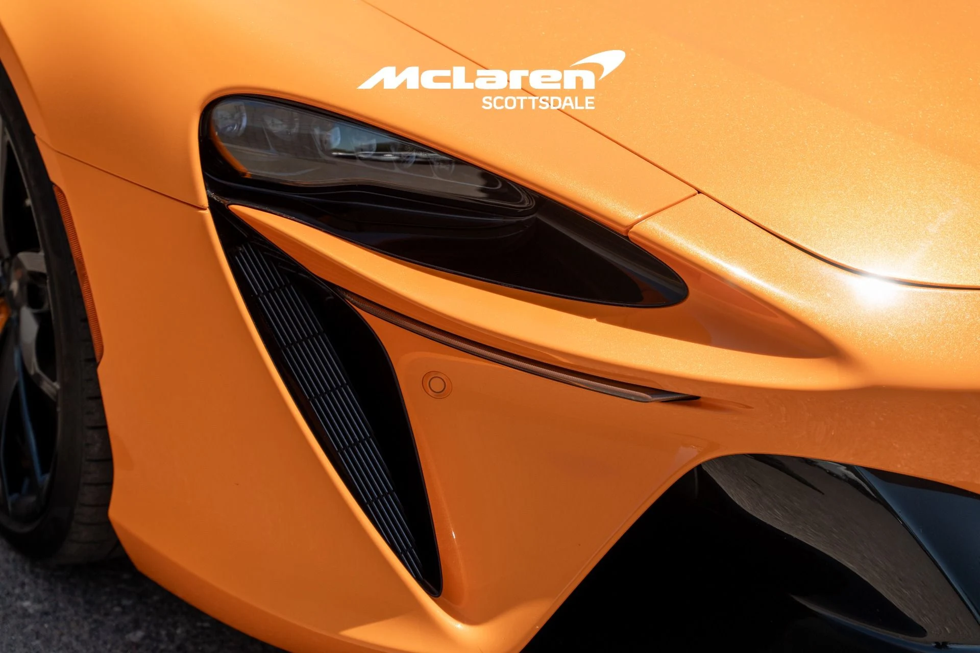 mph017_1205669099_Used_2025_MCLAREN_ARTURA_1785519207_545d71ed3f