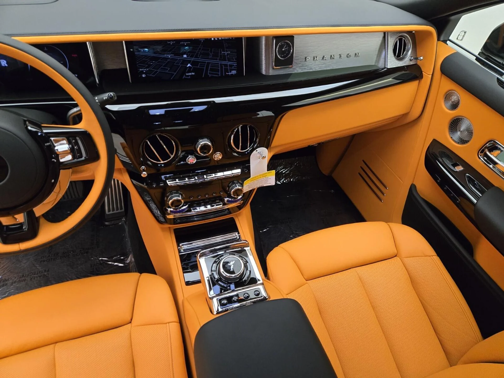 mph017_1206684096_New_2027_Rolls_Royce_Phantom_1793078067_b0fe0f7022
