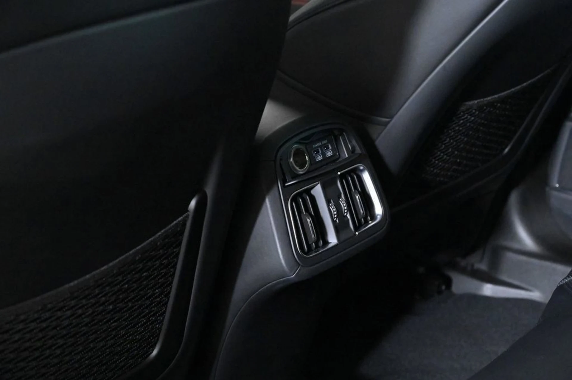 mph017_1207137581_77073a67999d4f61be653496ff884806_d562f1e676