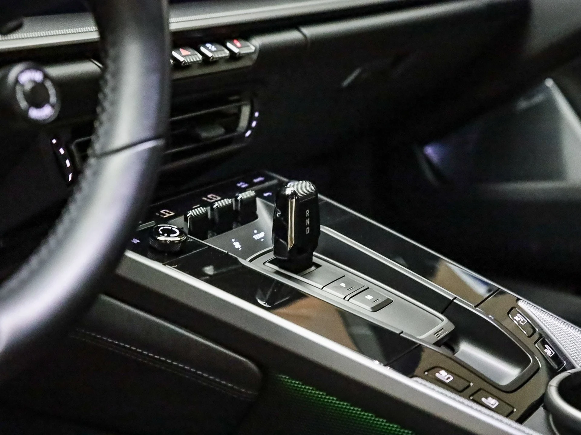 mph017_1208661651_26e7e7f08c561a44a46f349fbb223173x_9099687829