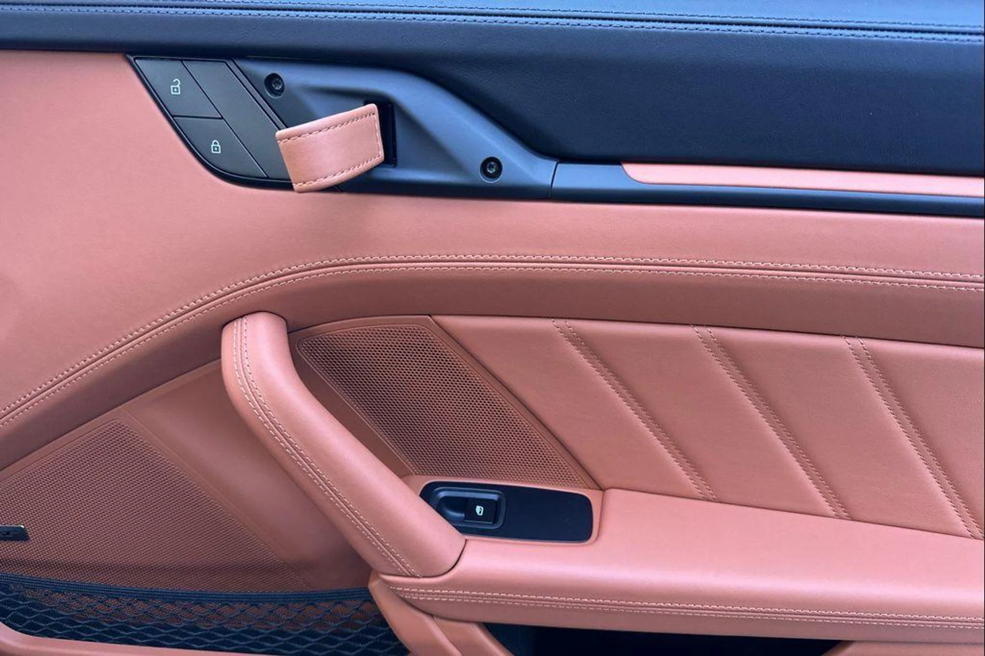 mph017_1214355749_Xjj_L_It_Ym_Sx_H_Zc_YI_3_Ww_Dwq7l_I_a61c220387