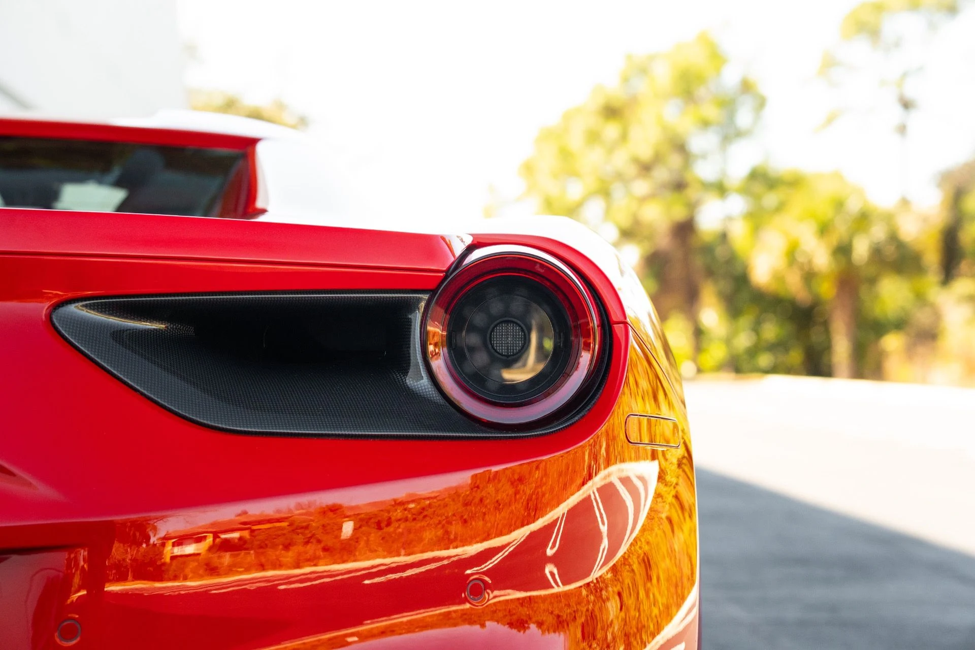 mph017_1214858662_Used_2017_Ferrari_488_Spider_1771886978_f727161d6e