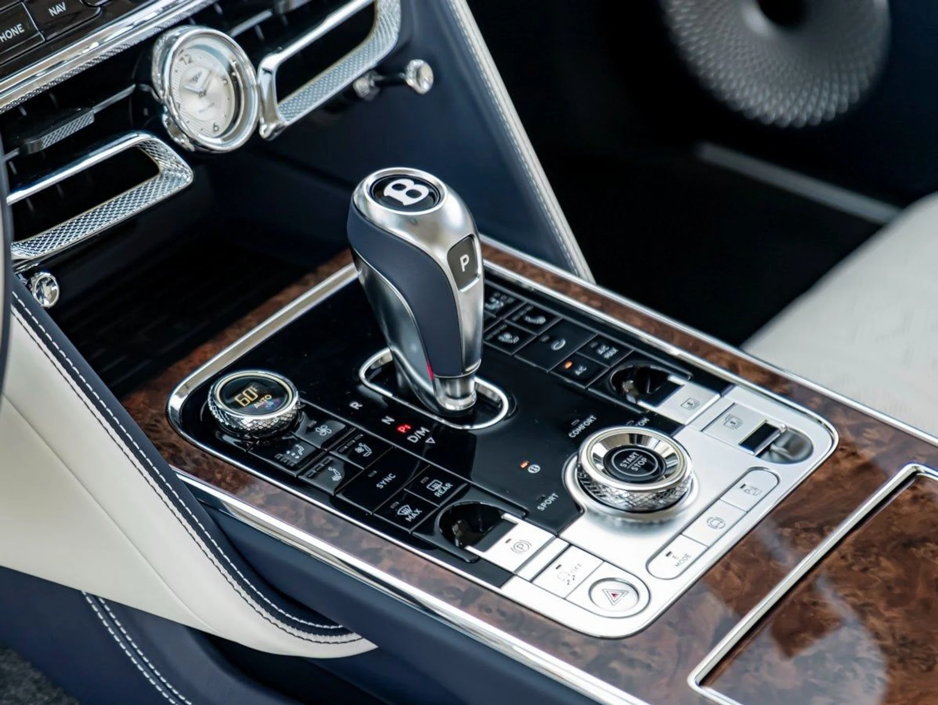 mph017_1215275616_18_8122ae5f76