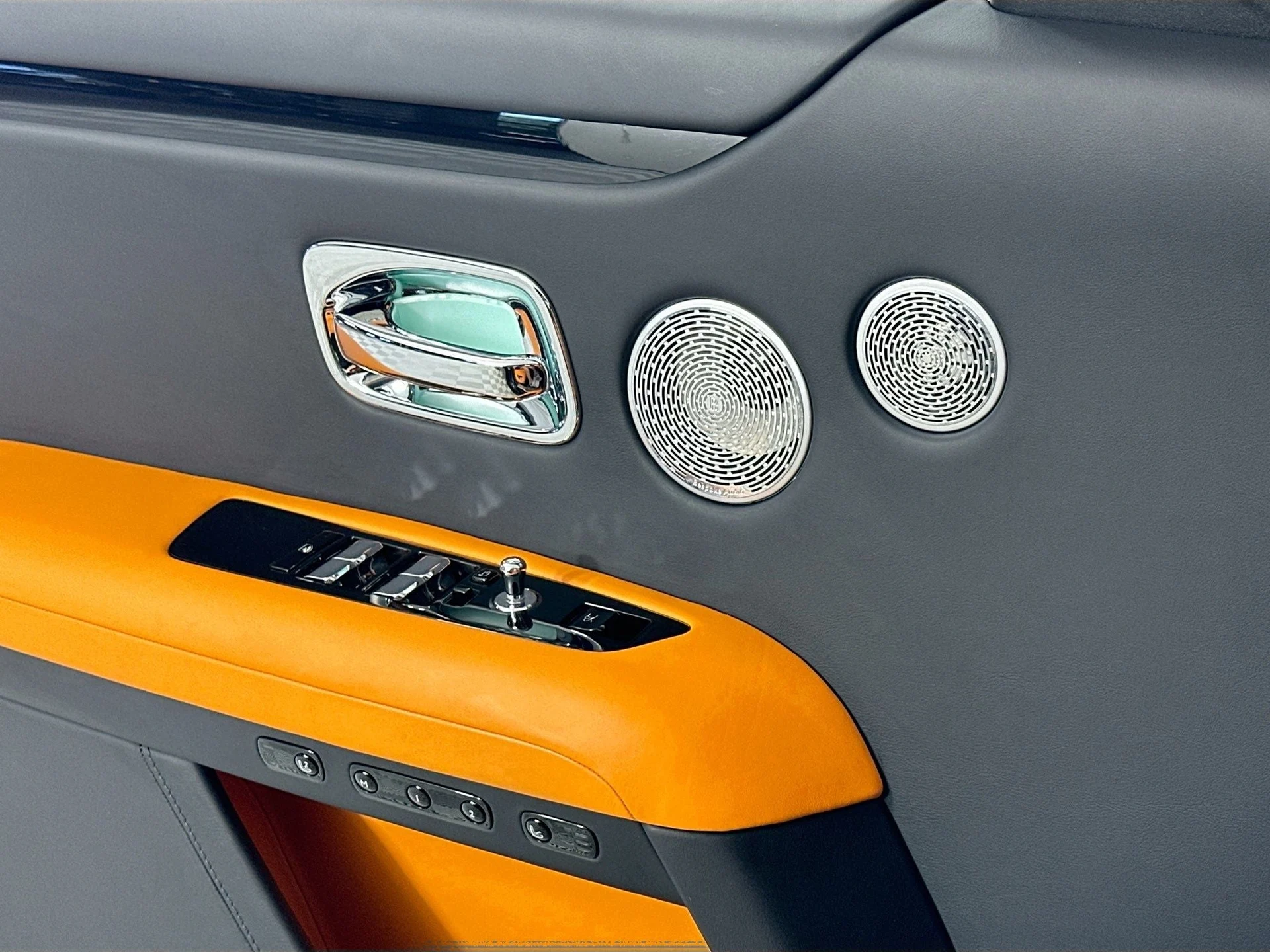 mph017_1215517387_18_986852f613