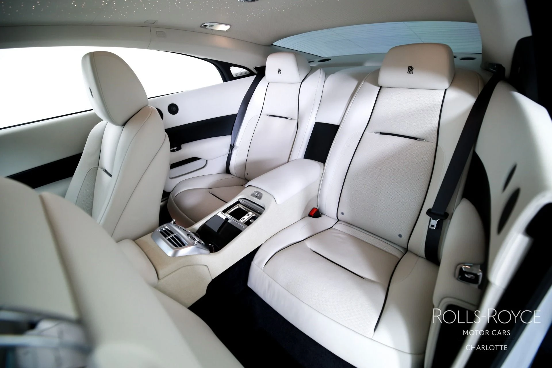 mph017_1217770427_Used_2014_Rolls_Royce_Wraith_1778858283_ebdca80e99