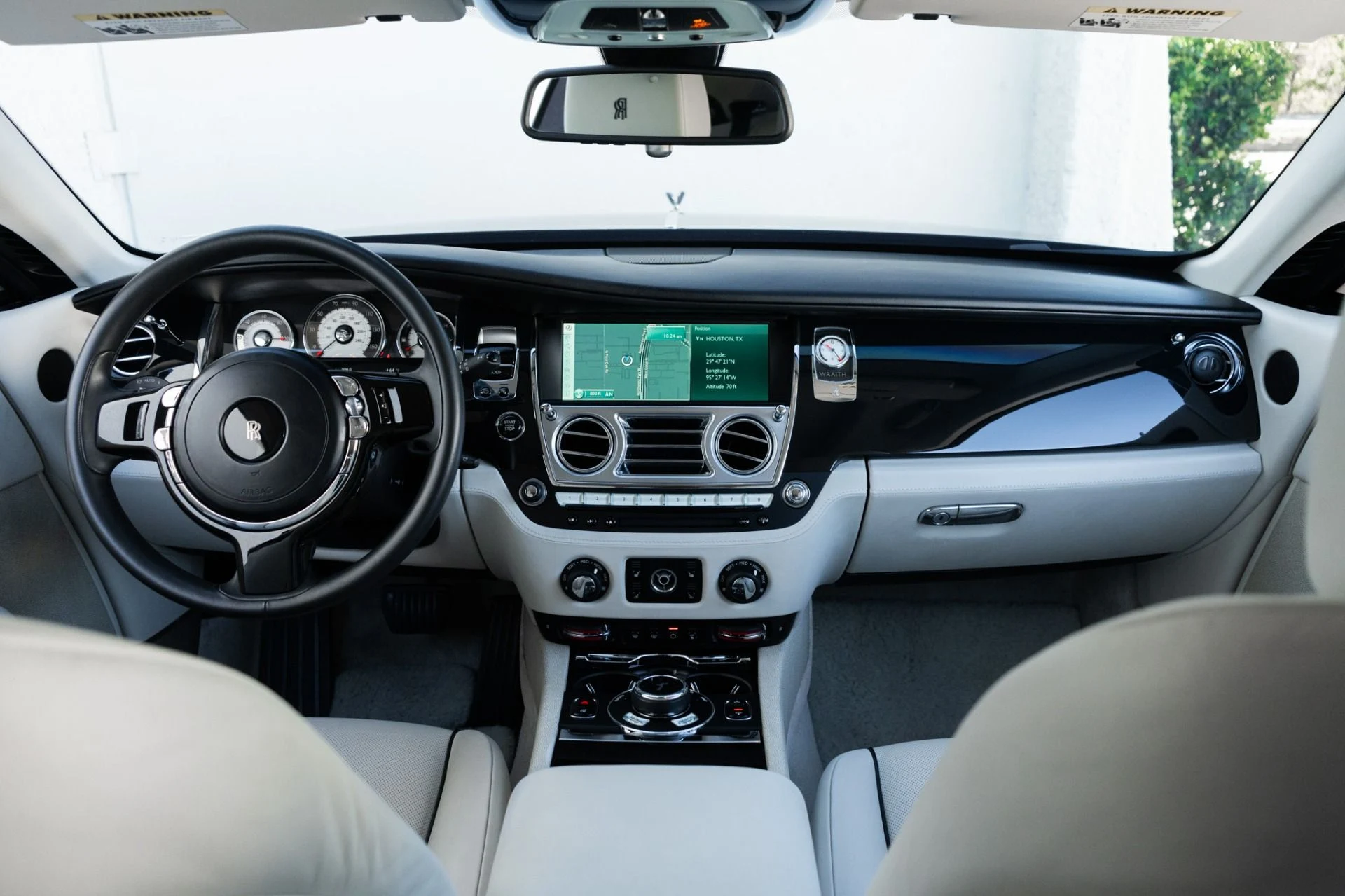 mph017_1220202150_Used_2014_Rolls_Royce_Wraith_1761760080_b64d267f95