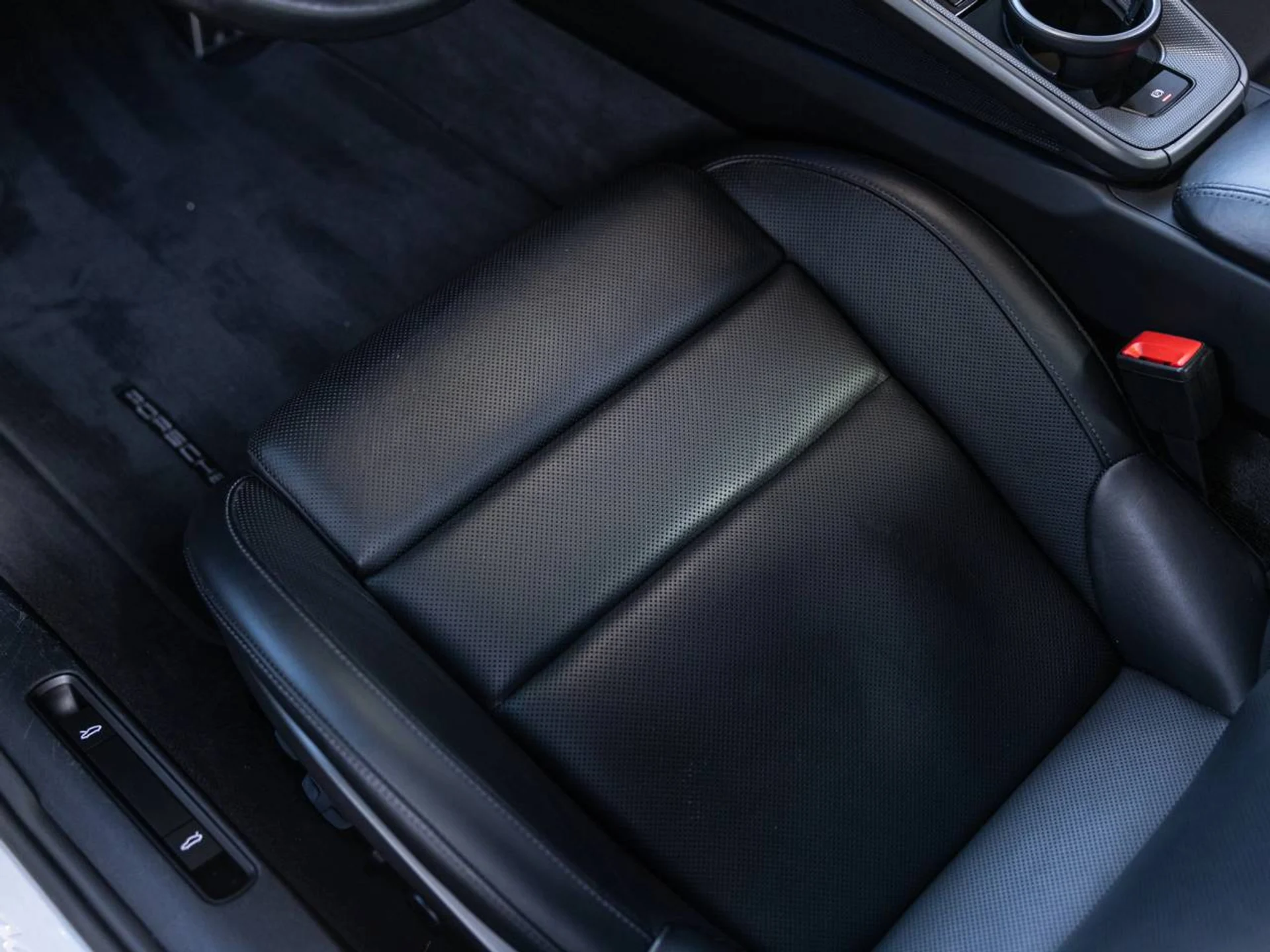 mph017_122316439_18_ae25379395