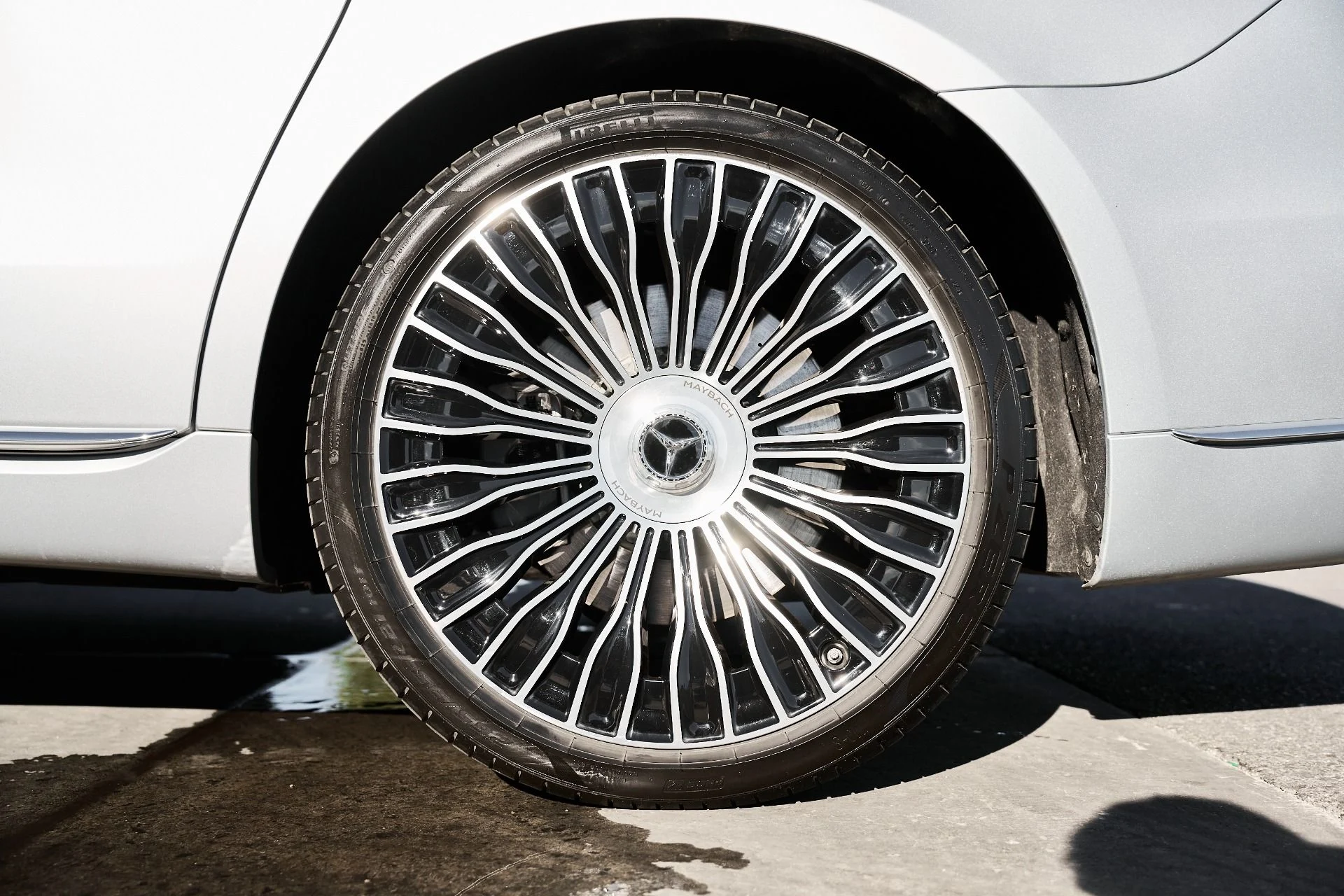 mph017_1227306528_Used_2024_Mercedes_Benz_S_Class_Maybach_S_680_1765936763_a94c81d24c