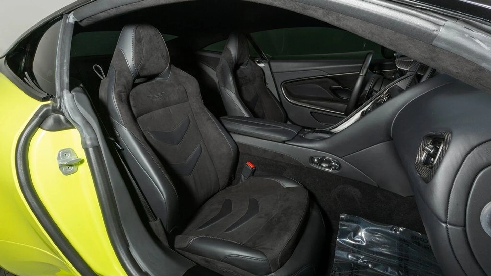 mph017_1228299355_ee1d18bbf9c4d75382e3c0aade6258f8x_28775c5566