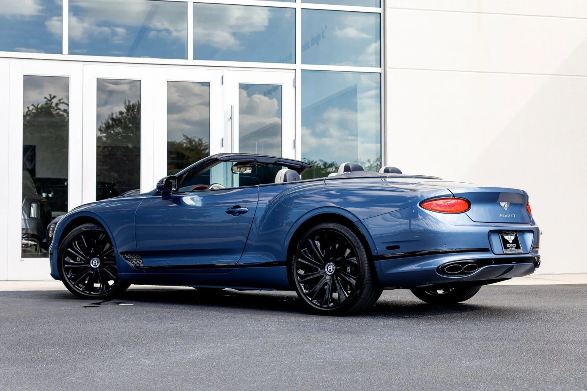 mph017_123493016_227f7b0781284a112b724786d0c1b8ecx_be9db9ceca