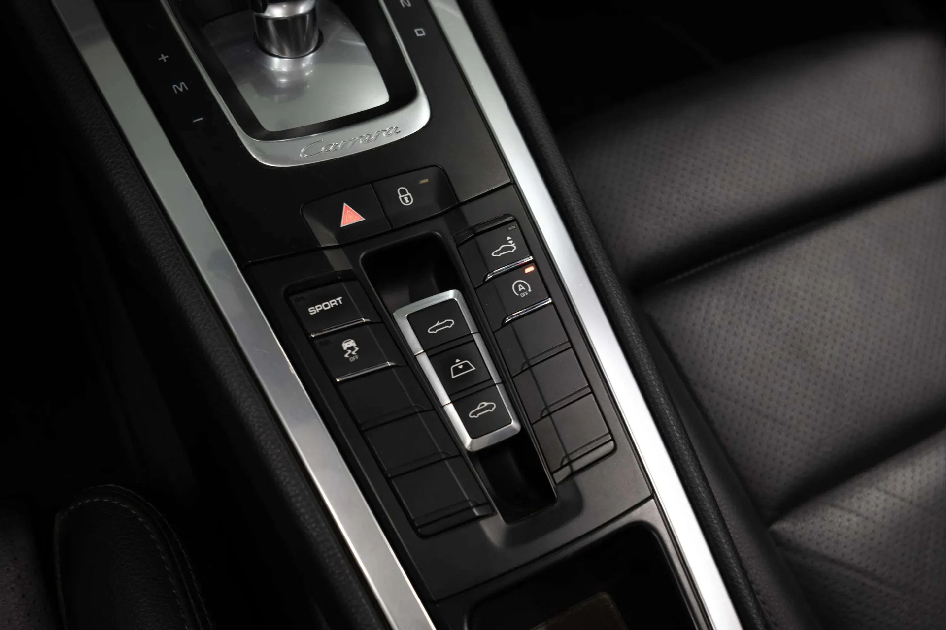 mph017_1237098208_42286475_5646_4e24_ac25_3d89a4429557_2_17_Interior_201220_Porsche2091120_Carrera20_Cabriolet2028_WP_0_CA_2_A98_CS_14039029_25_44f38d3411