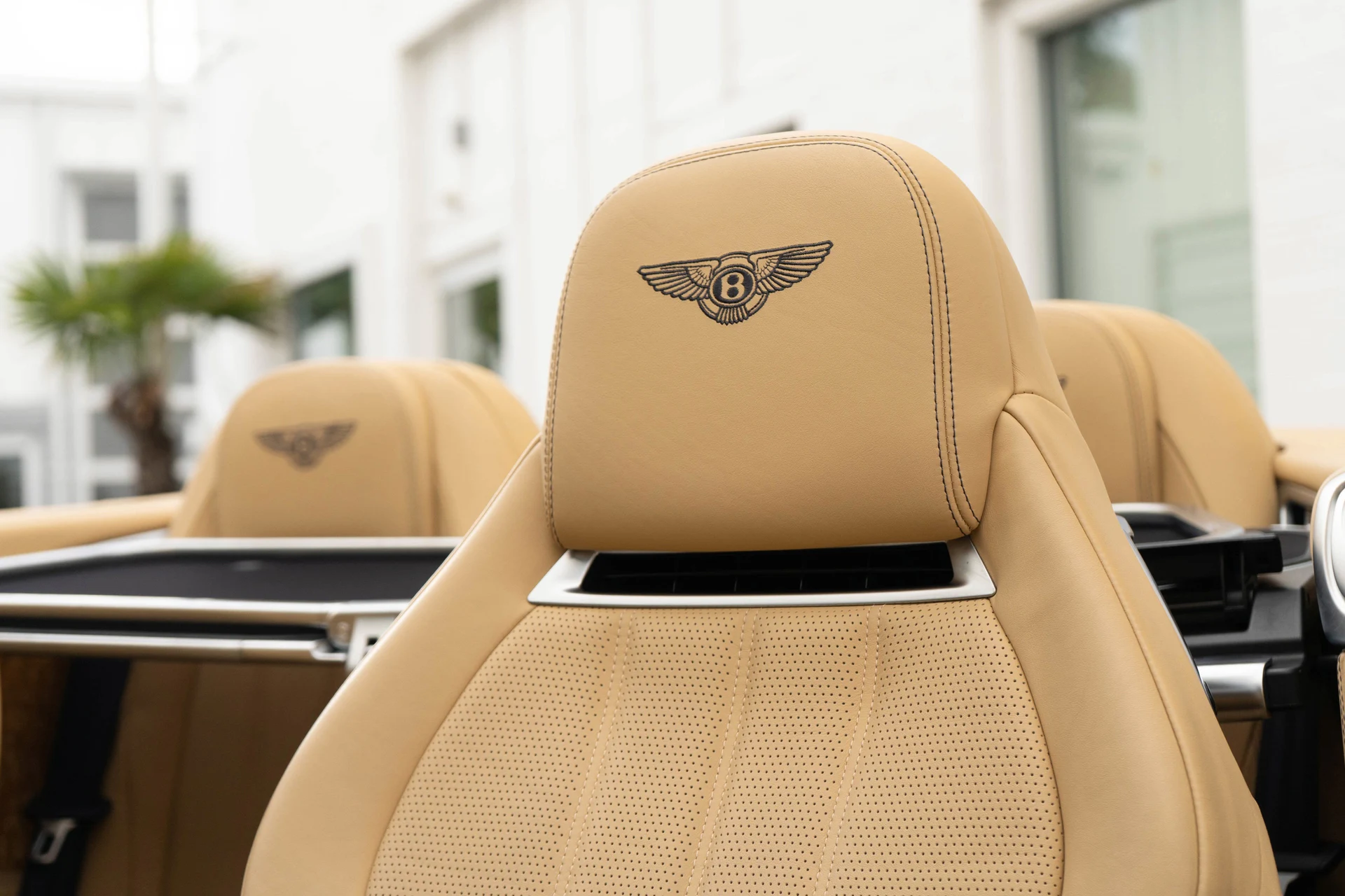 mph017_1238700616_18_9b83ad6307