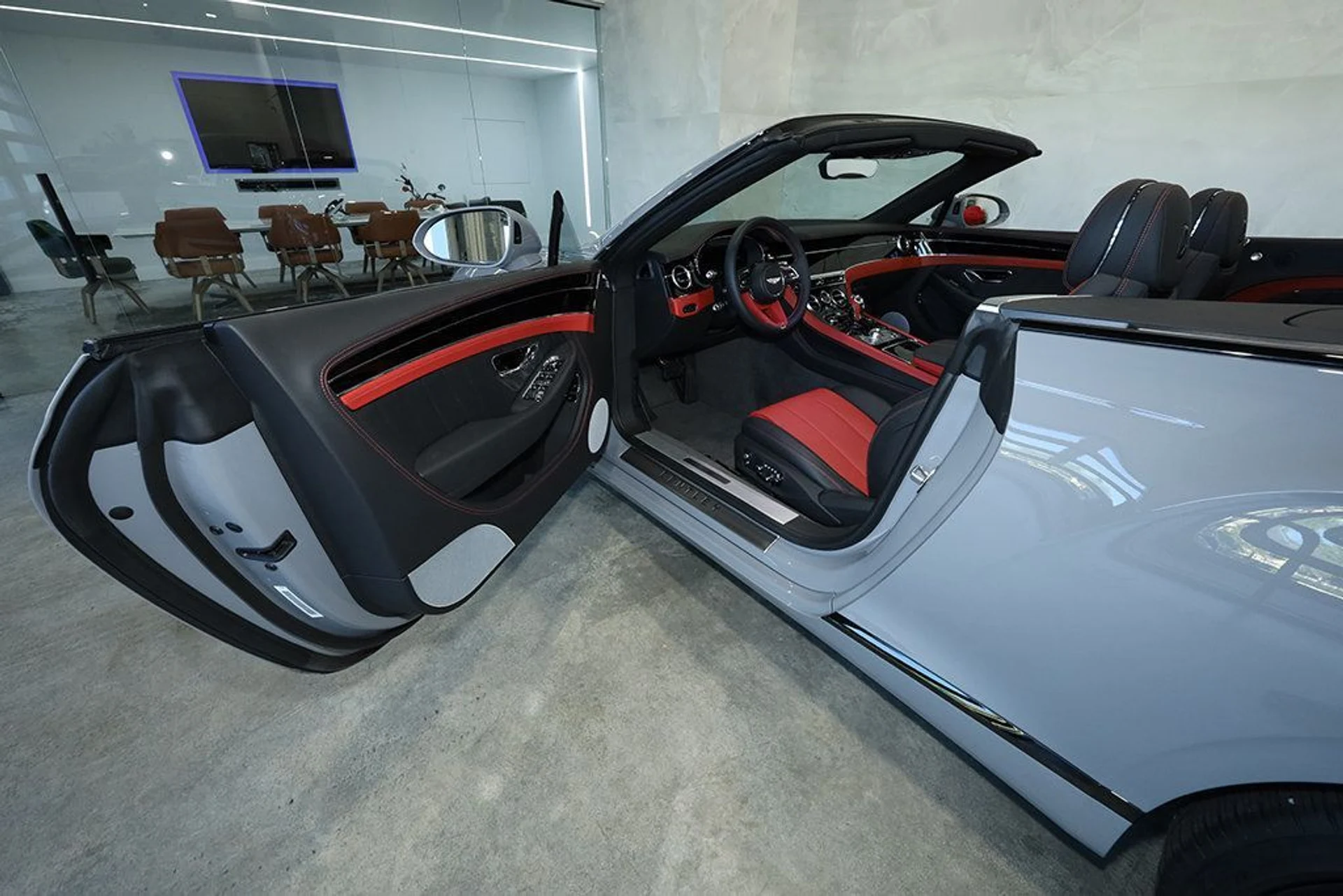 mph017_1240929194_used_2024_bentley_continental_gtcedition8convertible_9689_22892783_18_1024_6df487e9d0