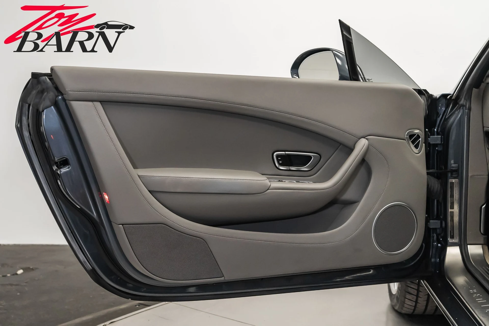 mph017_1244476560_a19979b71251b9a0939a927f5abff613x_8cb6043fb1