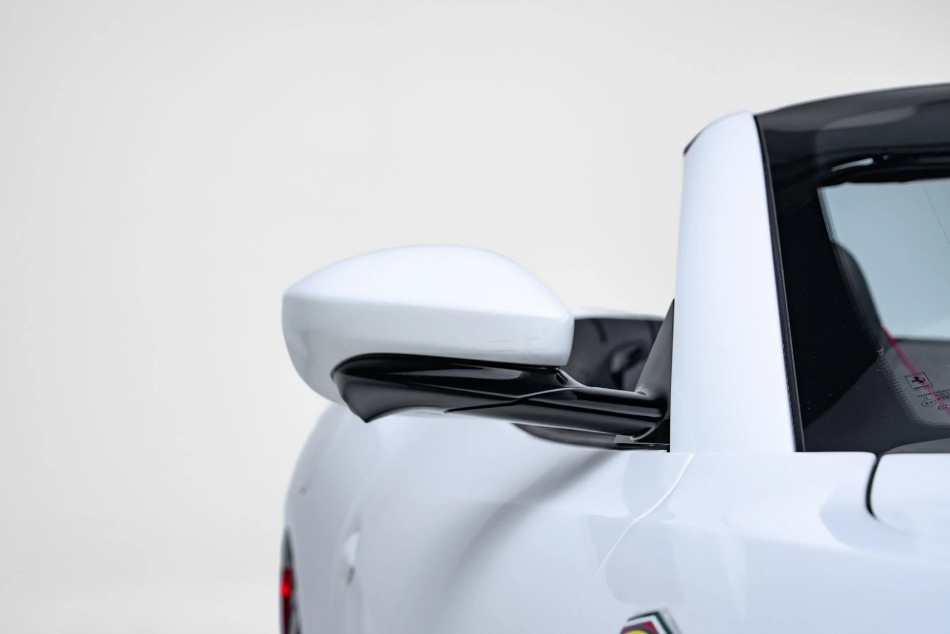 mph017_1244736492_Used_2022_Ferrari_Portofino_M_1773357506_91b957ff24